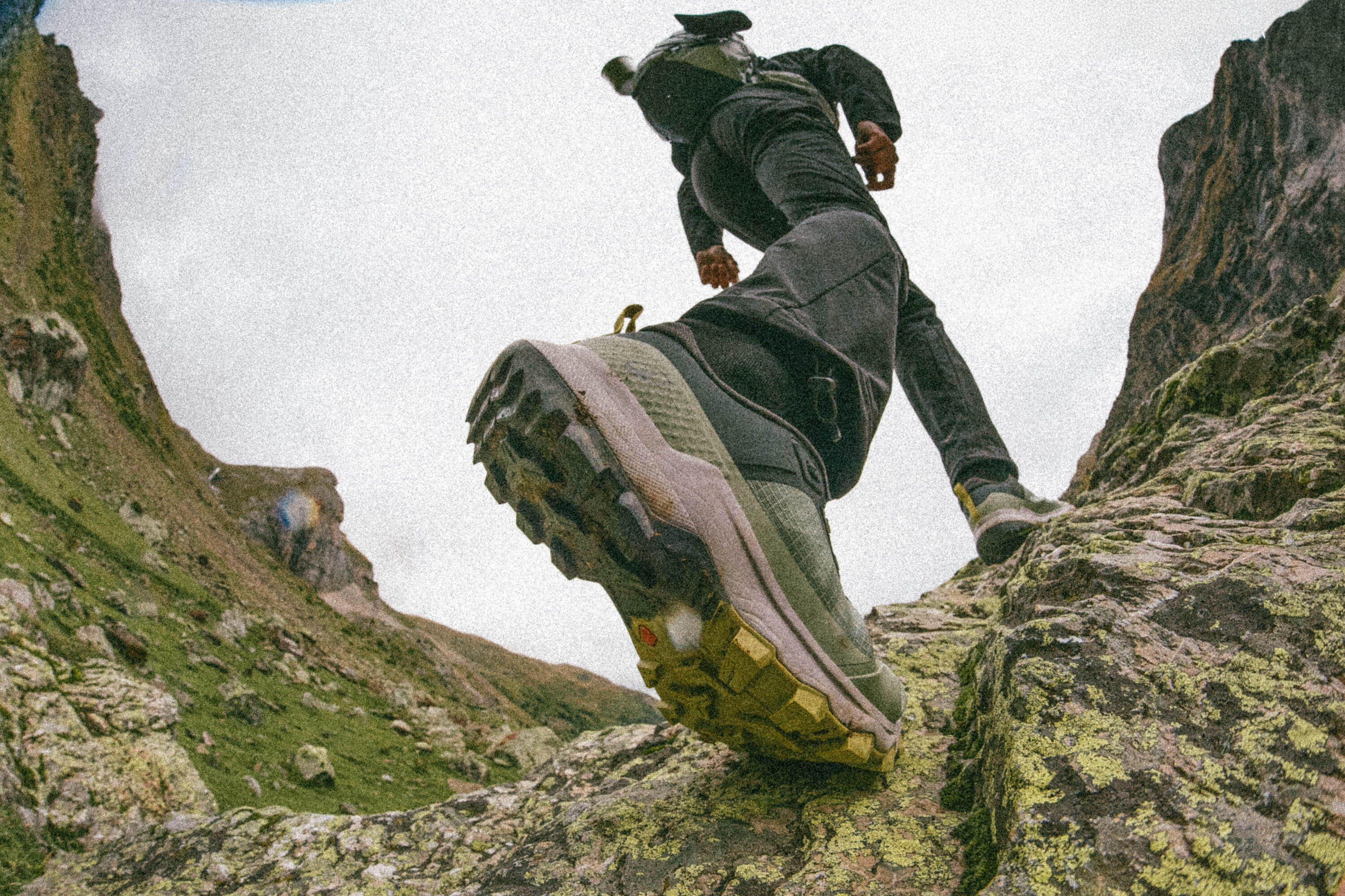 Quechua MH500 Lightweight Hiking Shoes for Men - Comfortable & Durable Outdoor Trekking Footwear for Trail Walking, Camping & Backpacking Adventures