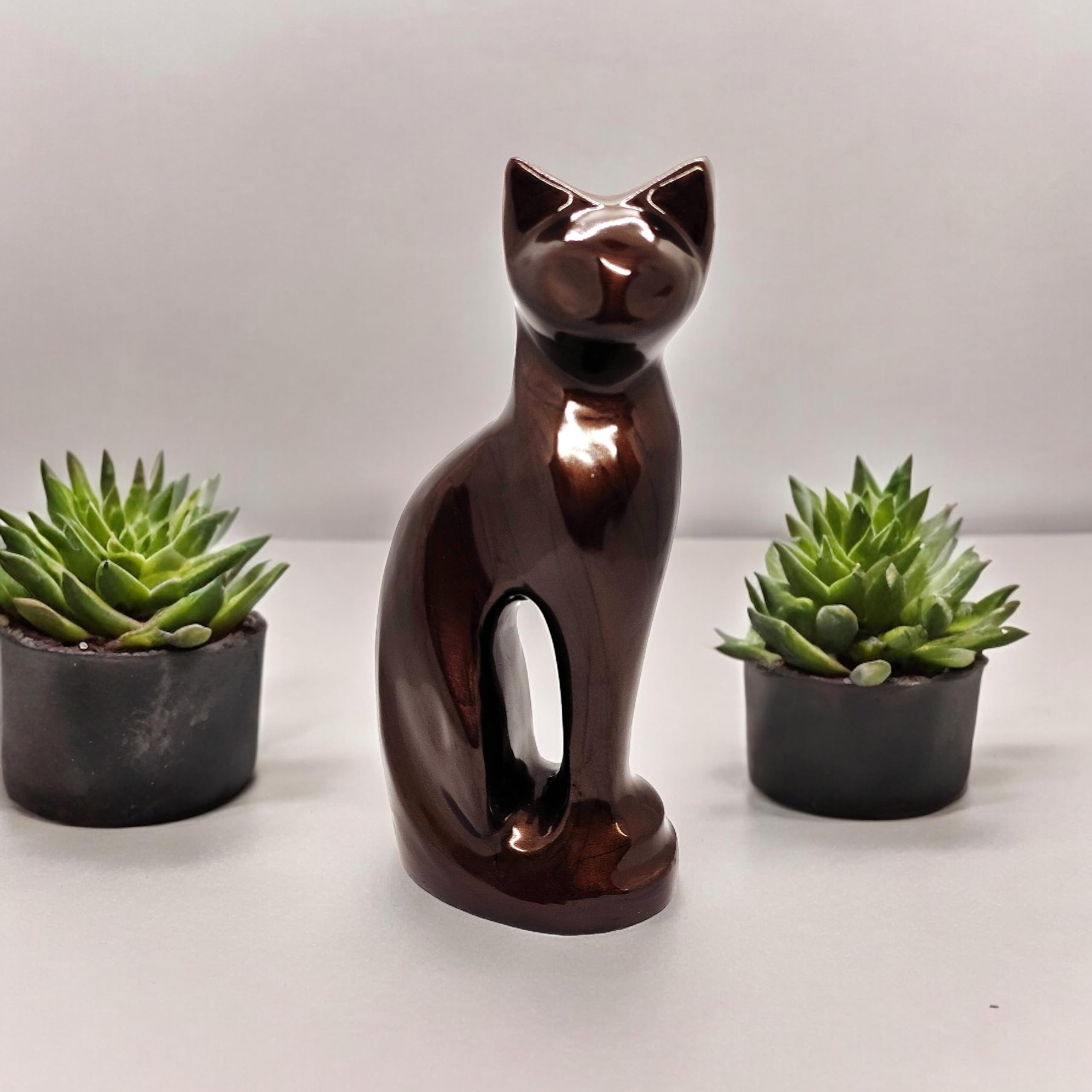 Handcrafted Cat-Shaped Cremation Urn for Pets - Memorial Keepsake Container for Ashes - Perfect for Home Memorials & Pet Loss Remembrance