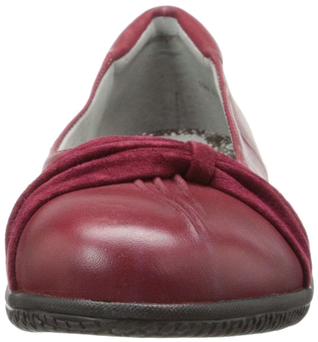 Softwalk Women's Haverhill Slip-On Comfort Shoes - Breathable Knit Fabric & Cushioned Insole for All-Day Wear - Perfect for Walking, Travel & Casual Outfits