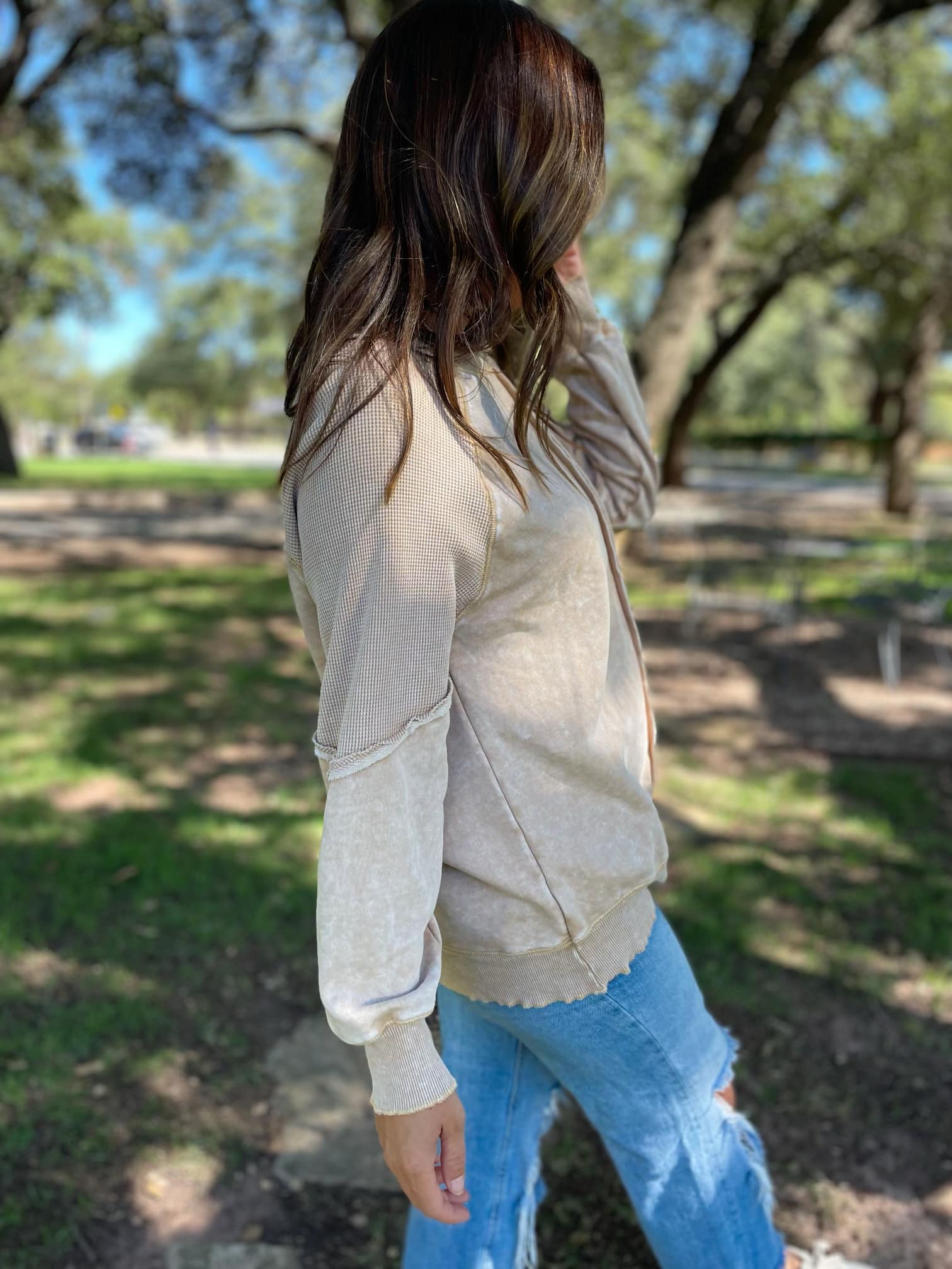 PREORDER: Elliott Exposed Seam Sweatshirt - 5 Color Options | Cozy Unisex Pullover for Casual Wear & Street Style