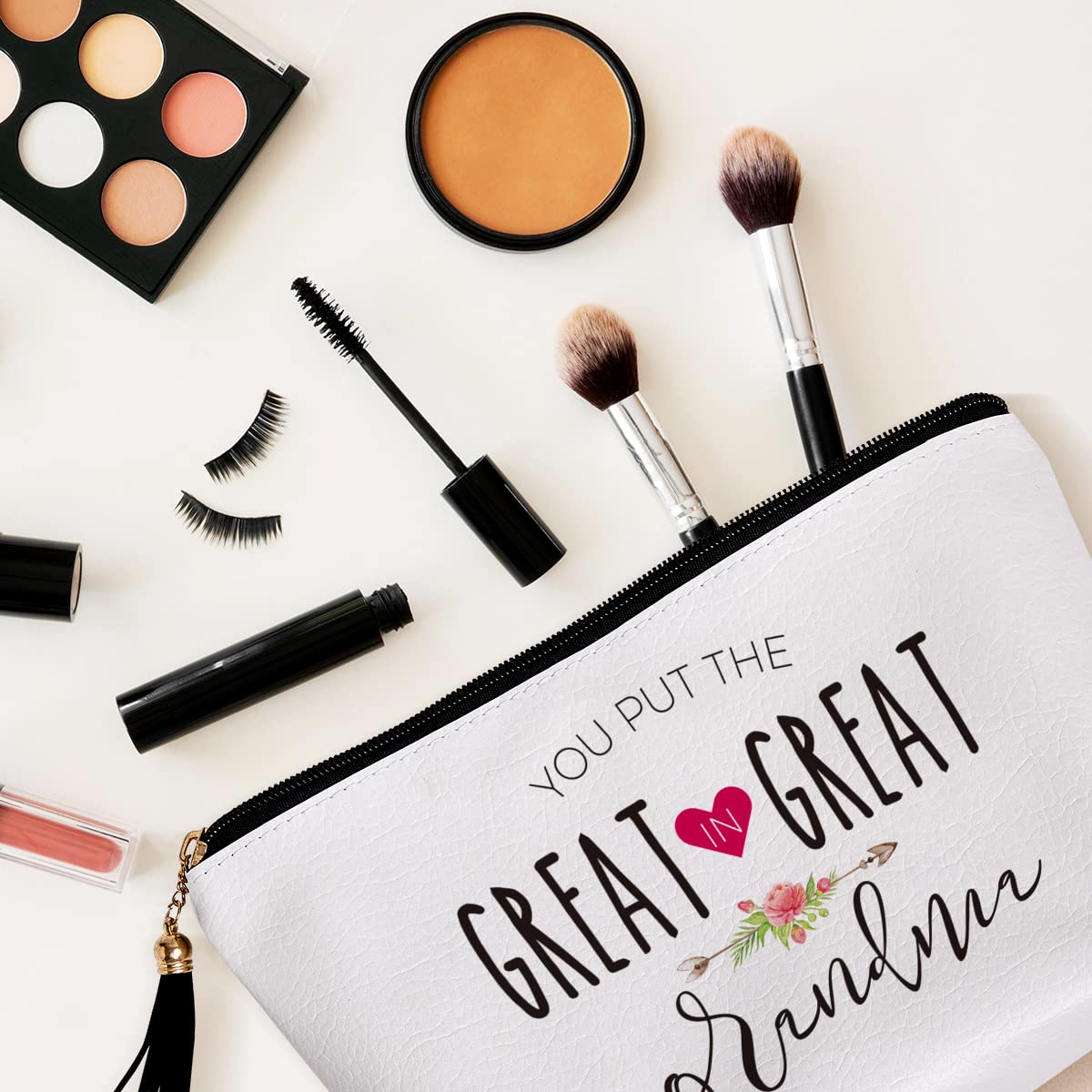 Funny Grandma Gifts for Nana & Women - Cute Makeup Bag & Travel Toiletries Organizer - Perfect for Christmas, Birthday & Mother's Day - Ideal for Travel, Spa Days & Daily Use