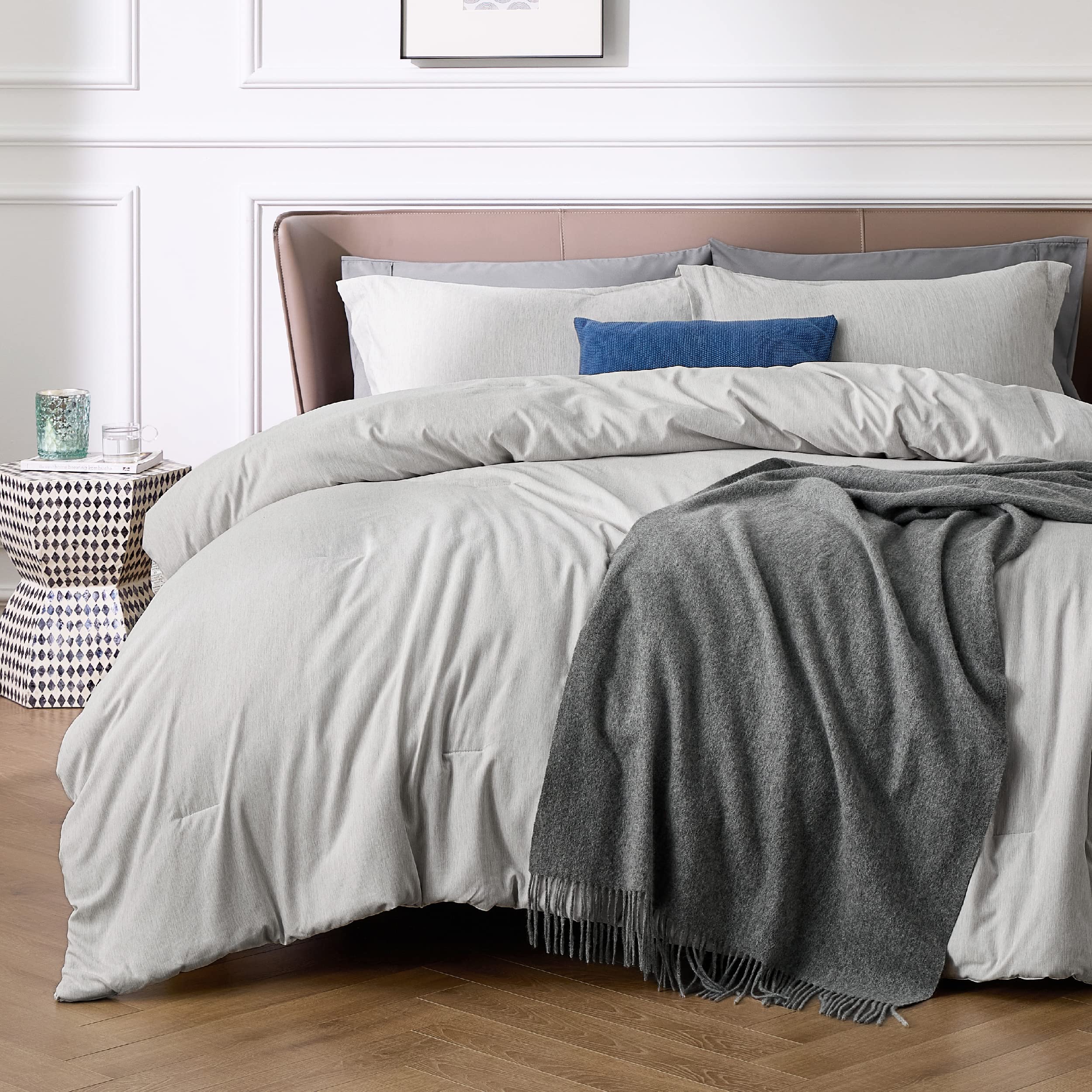 Bedsure Soft King Comforter Set - Light Grey Cationic Dye King Size Bedding Set (102x90 inches, 3-Piece) | Ultra Soft & Breathable for All-Season Comfort | Perfect for Master Bedroom, Guest Room & Luxury Hotels