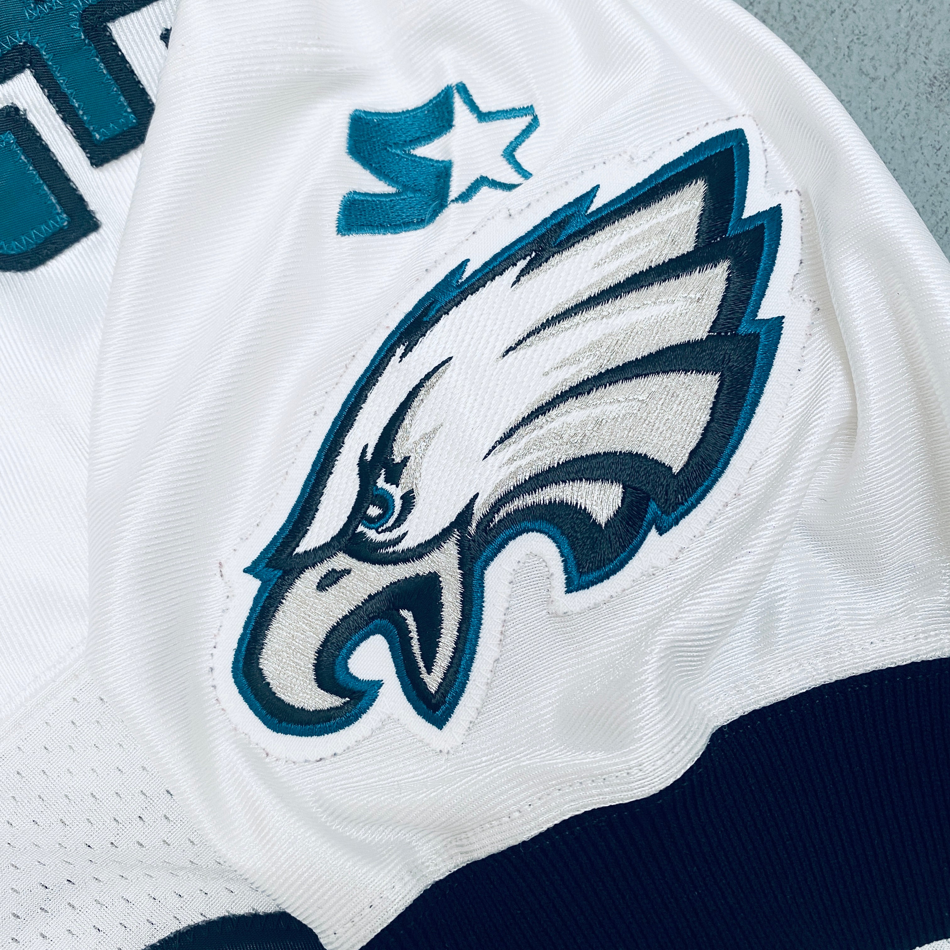 Philadelphia Eagles Ricky Watters 1997/98 Stitched NFL Jersey (Size XL) - Authentic Football Fan Gear for Game Day & Sports Collectibles