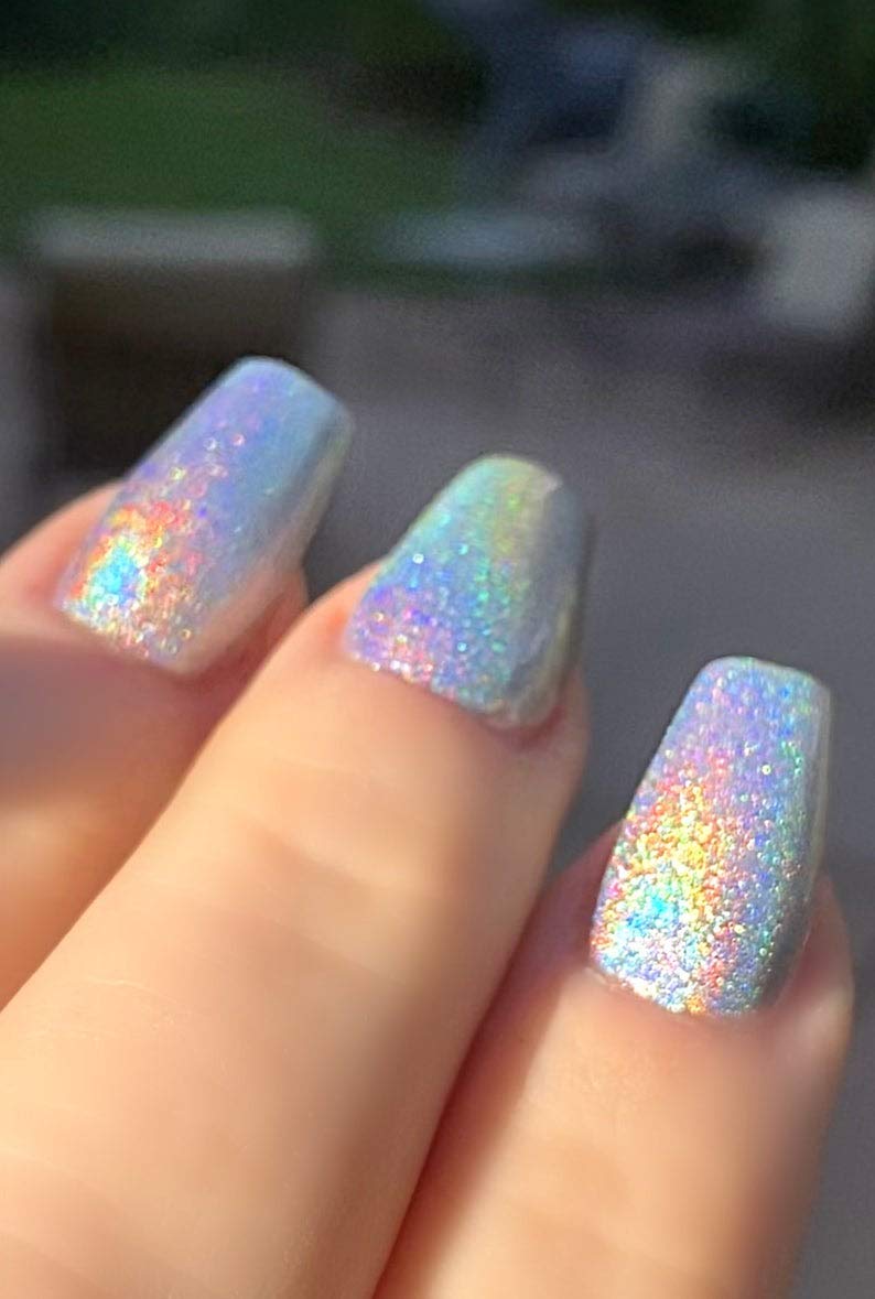 Rainbow Holographic Nail Polish - Shimmering Silver Chrome Vegan Nail Lacquer - Cruelty-Free & Quick Dry Formula for Salon-Quality Manicures at Home - Perfect for Parties, Weddings and Everyday Glam