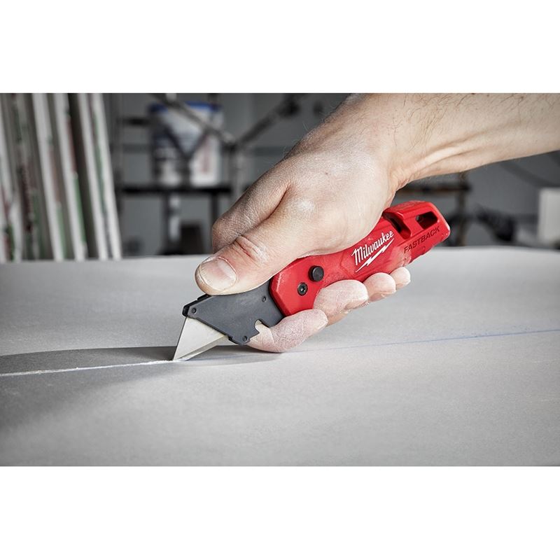 48-22-1501 FASTBACK Folding Utility Knife - Heavy Duty Retractable Box Cutter for Warehouse, Construction & DIY Projects | Ergonomic Grip for Safe Cutting