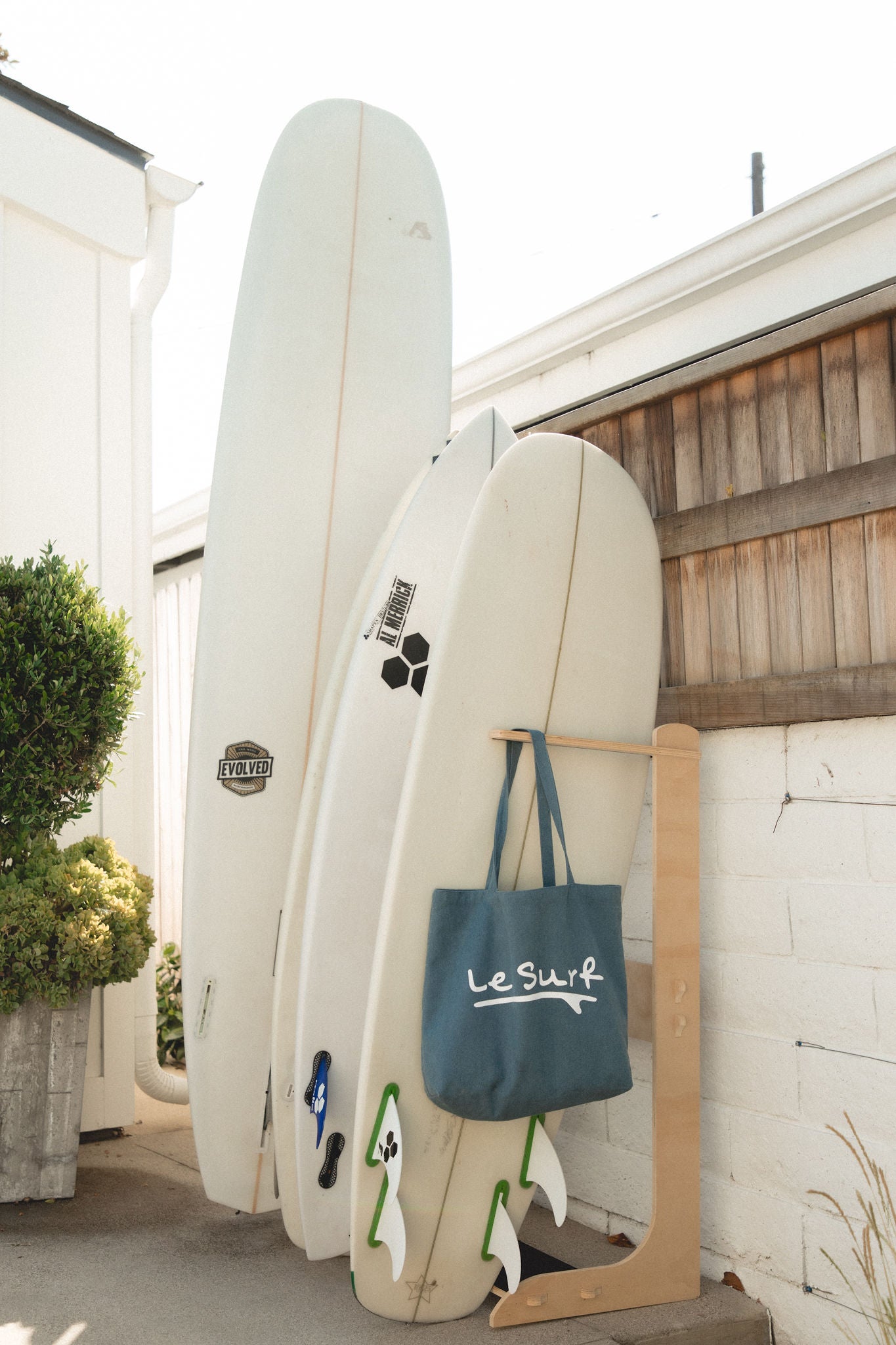 Le Surf Tote Bag - Waterproof Beach Tote with Zipper Closure | Lightweight & Durable for Women | Perfect for Beach, Pool, Gym & Travel Accessories
