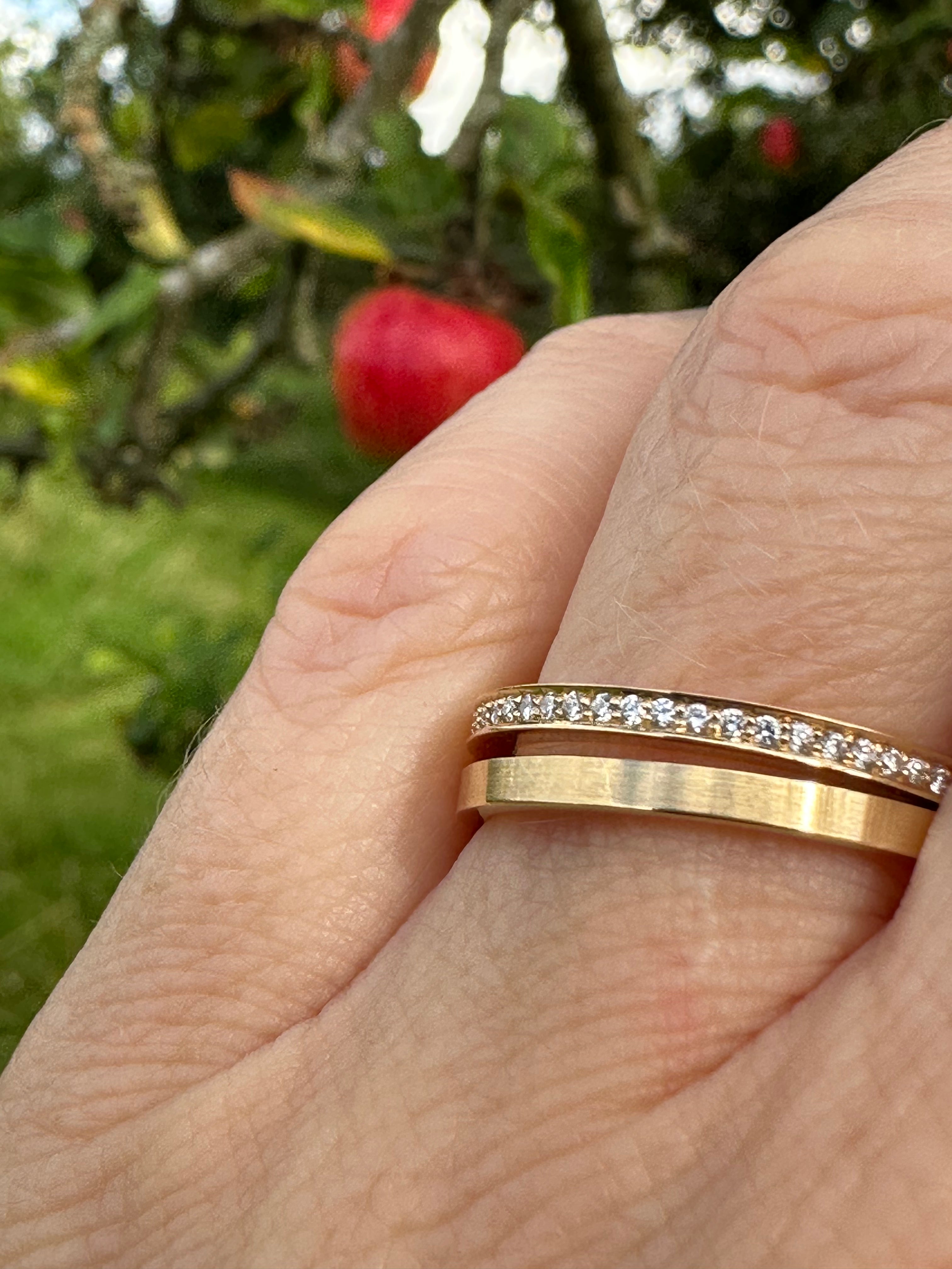 18ct Rose Gold Diamond Ring by Henrich & Denzel - 0.29ct Solitaire Engagement Ring for Women, Perfect for Proposals, Anniversaries & Special Occasions
