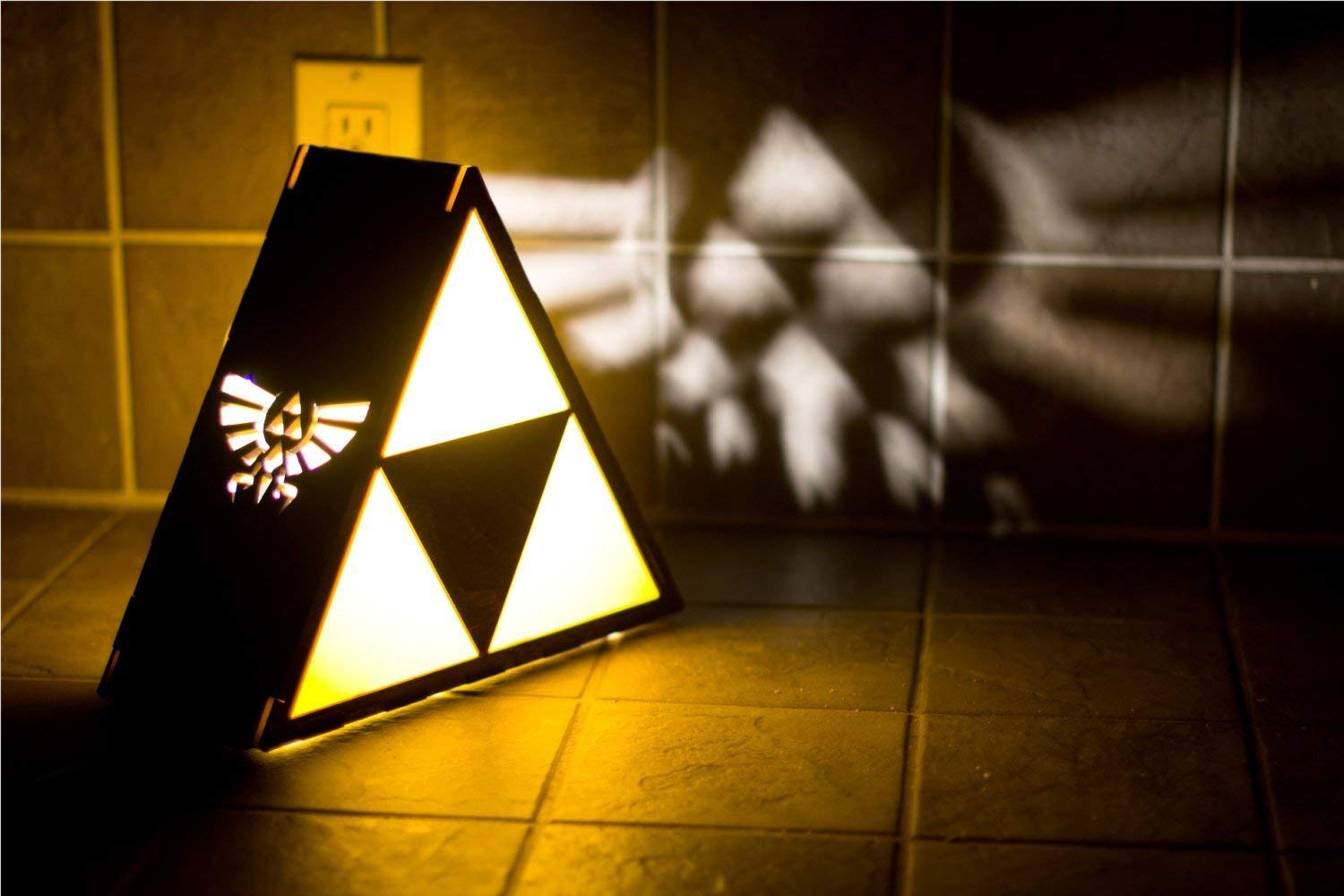 The Legend of Zelda Triforce LED Night Light - Official Nintendo Licensed Gaming Room Decor & Collectible for Fans - Perfect for Bedroom, Game Room, or Gift for Zelda Lovers