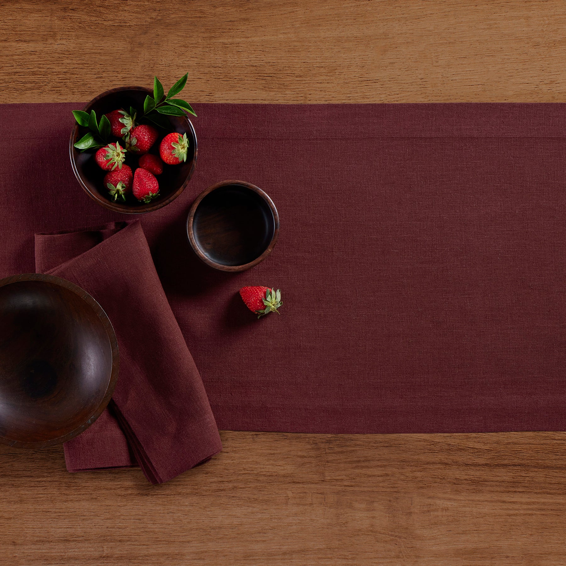 Sonoma Table Runner - Elegant Dining Decor for Thanksgiving & Christmas | Perfect for Holiday Tablescapes & Home Decor