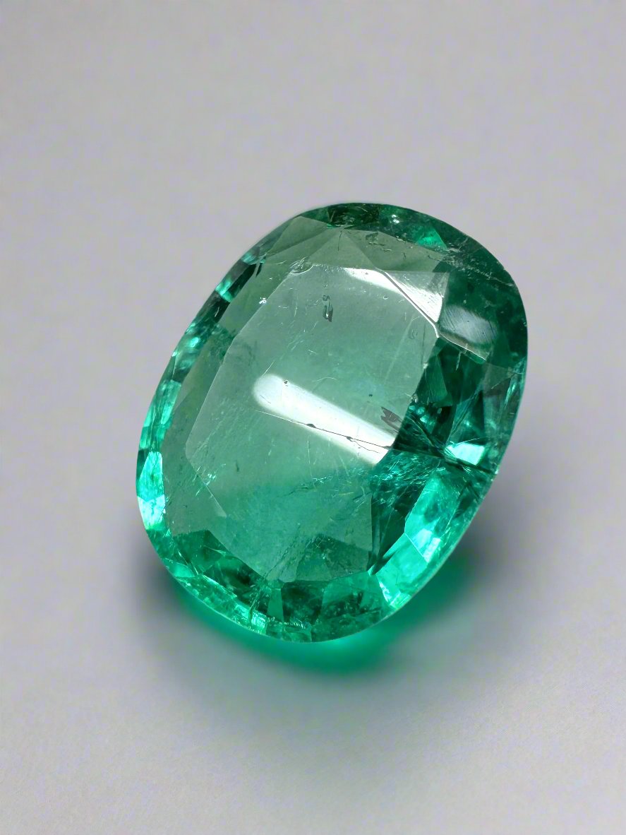 5.09 Carat 13x11mm Natural Zambian Emerald - Bubbly Hybrid Cushion/Oval Cut Loose Gemstone for Jewelry Making & Engagement Rings
