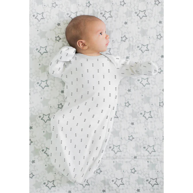 Soft Muslin Swaddle & Newborn Pajama Gift Set for Baby Boys - Tiny Arrows (BGB 0040) | Perfect for Nursery, Baby Shower & Newborn Photography