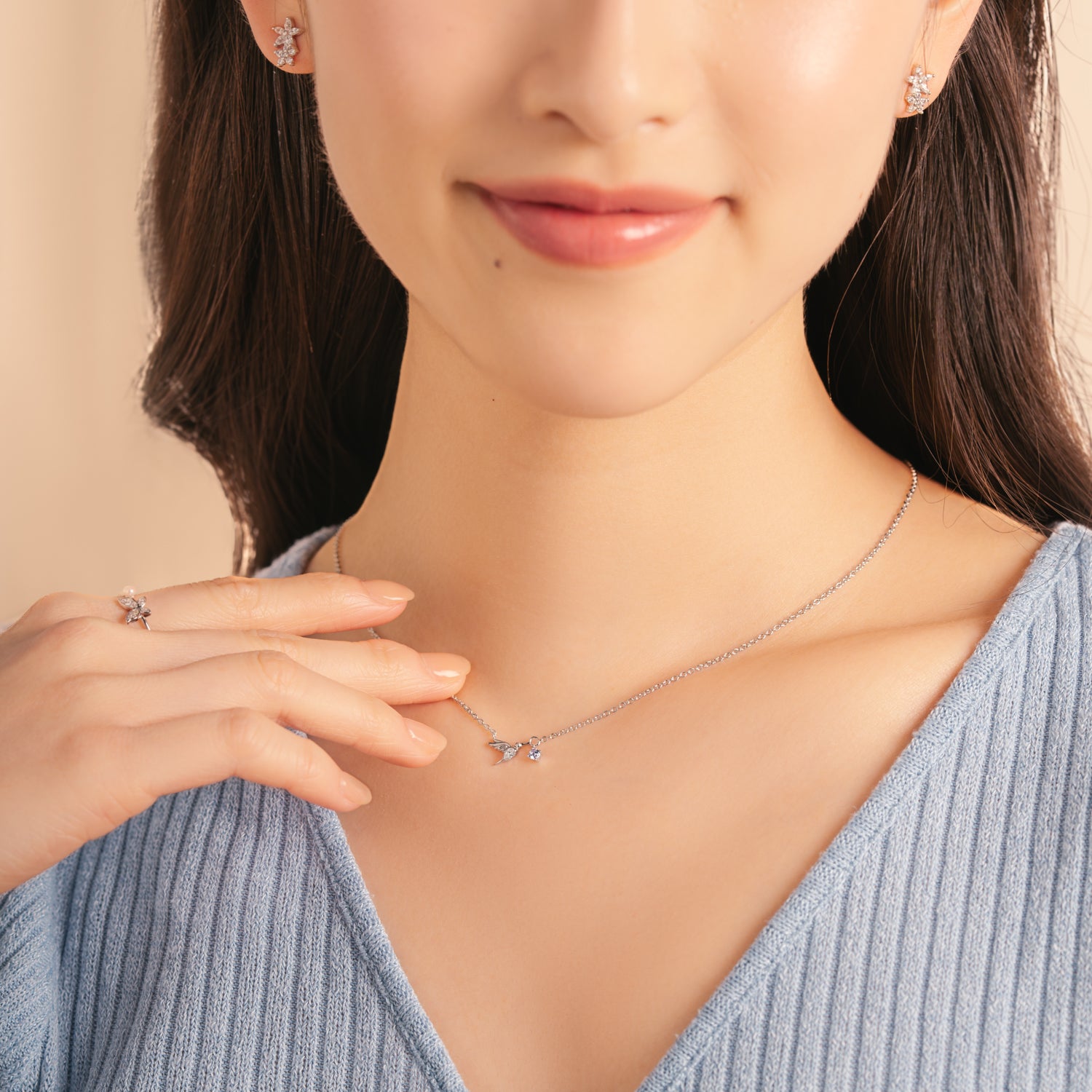 Elegant Silver Avianna Necklace for Women - Perfect for Weddings, Parties & Everyday Wear