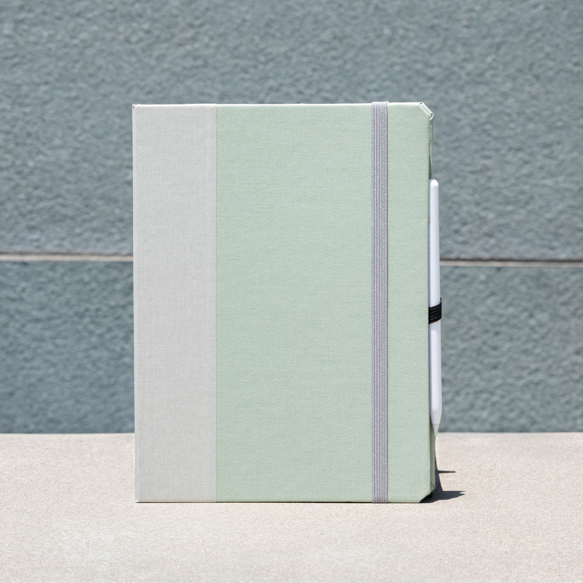 Premium Two-Tone iPad Case - Slim Protective Cover for iPad Pro/Air/Mini - Perfect for Work, Travel & Home Use