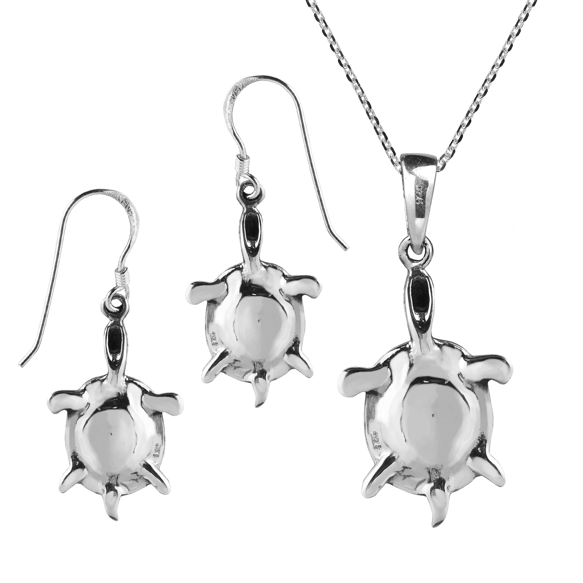 AeraVida Happy Turtles Simulated Turquoise .925 Sterling Silver Jewelry Set | Sea Turtle Necklace & Earrings Gift for Women | Ocean-Themed Jewelry for Beach Lovers | Perfect Birthday Gift for Daughter, Wife or Mom | Ideal for Beach Vacations, Summer Outfits and Boho Style