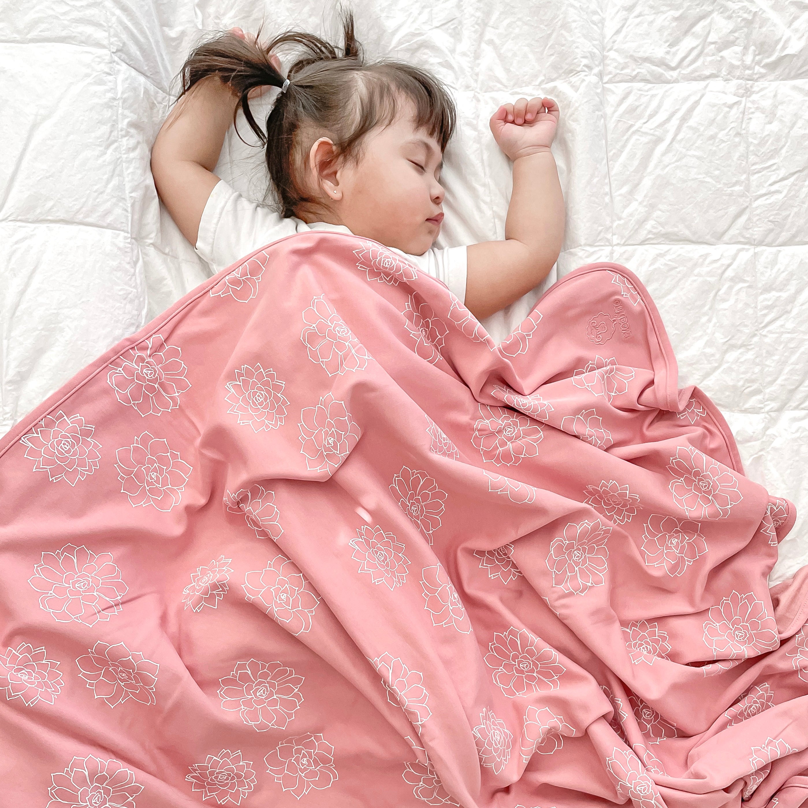 Premium 4-Season Toddler Blanket - Soft Merino Wool & Organic Cotton Blend - 52.5
