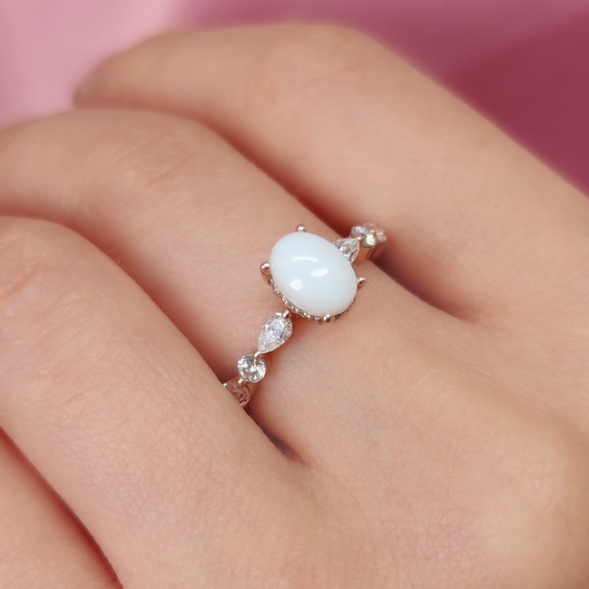 Milky Memories Breastmilk Ring - Handmade Keepsake Jewelry for Moms - Perfect for Mother's Day, Baby Shower Gifts & Breastfeeding Remembrance
