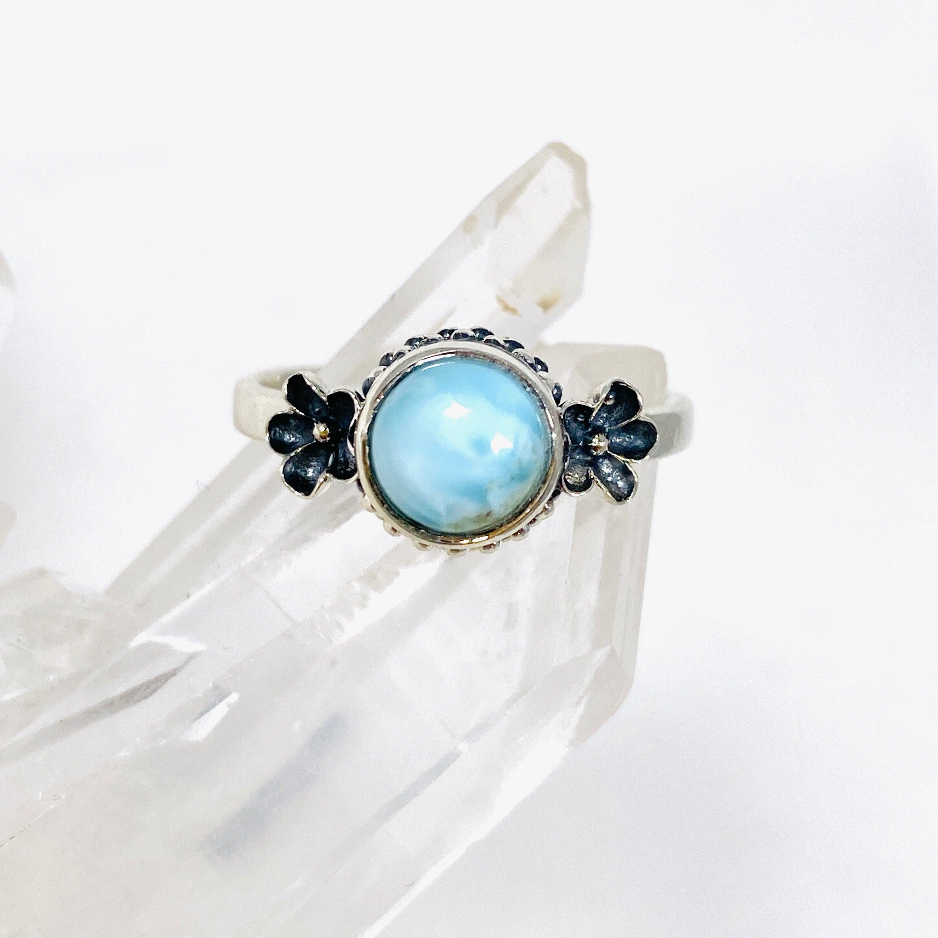 Larimar Sterling Silver Petite Round Ring with Flower Detailing - Size 9 - KRGJ3109 | Elegant Jewelry for Women, Perfect Gift for Birthday, Anniversary & Special Occasions