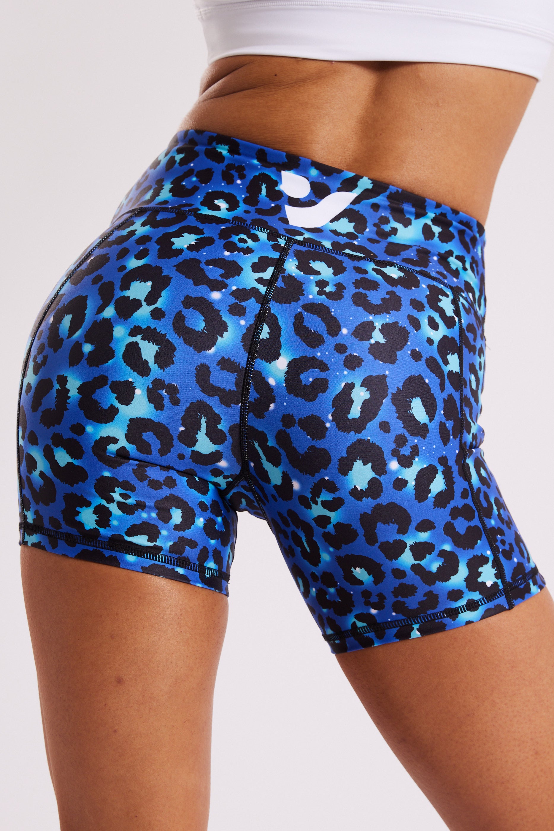 Blue Leopard Print Scarf - Soft & Stylish Fashion Accessory for Women | Perfect for Winter, Fall, and Everyday Outfits