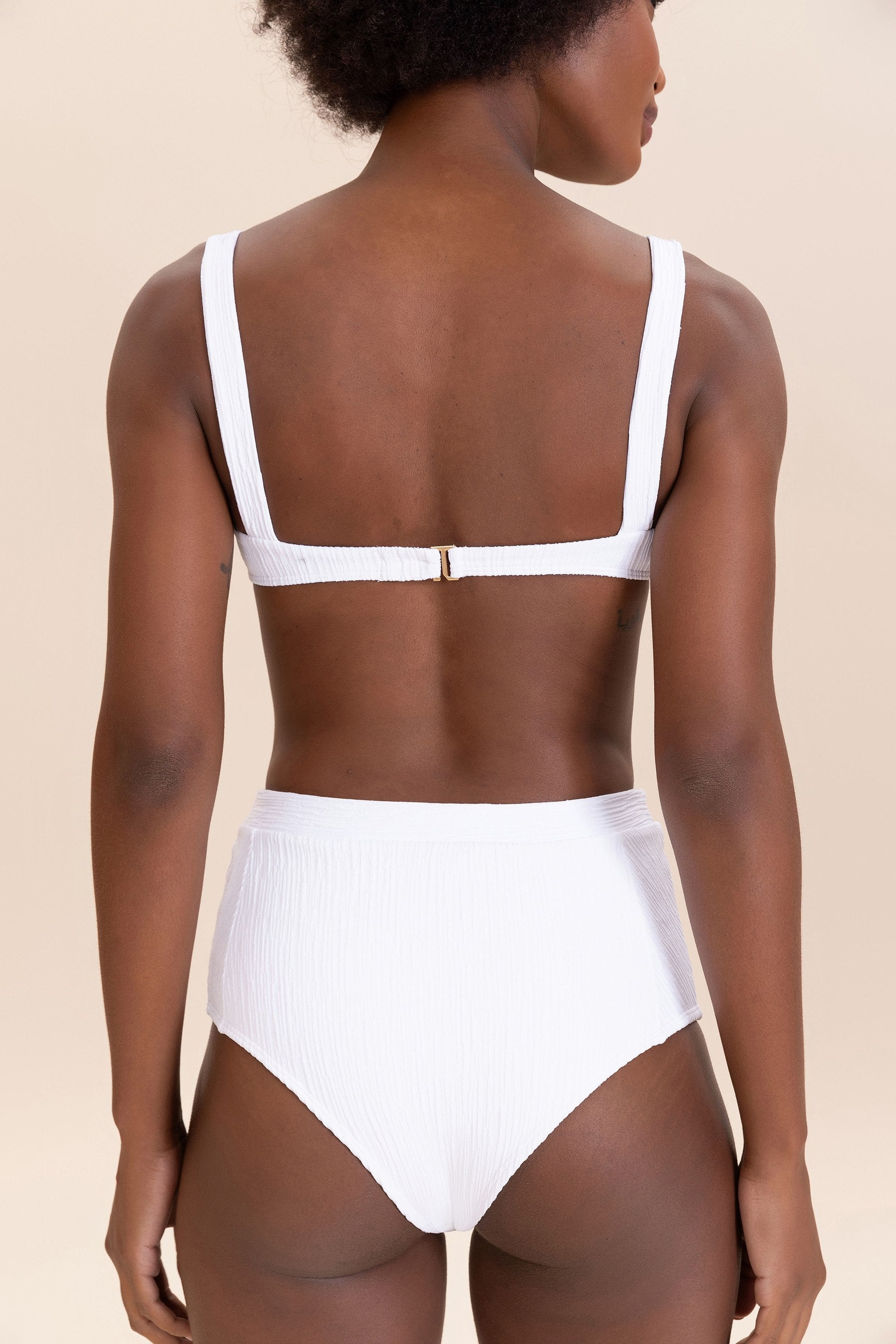 Women's Curl V Bandeau Top - Sexy Strapless Crop Top for Summer, Beach, and Party Wear | Perfect for Layering and Casual Outfits