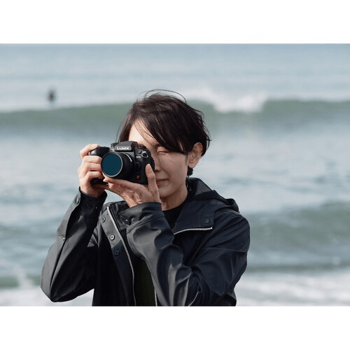 Panasonic Leica DG Summilux 9mm f/1.7 ASPH. Lens - Ultra Wide-Angle Prime Lens for Micro Four Thirds Cameras - Perfect for Landscape, Architecture & Vlogging Photography
