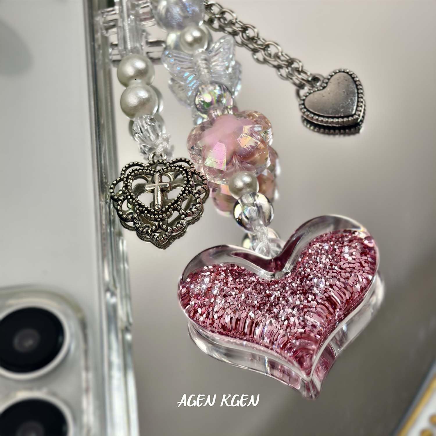 Y2K Pink Phone Charm - Cute Strawberry Star Heart Pendant for Women | Camera Bag & Phone Accessory Decor | Perfect for Selfies, Gifts & Kawaii Fashion