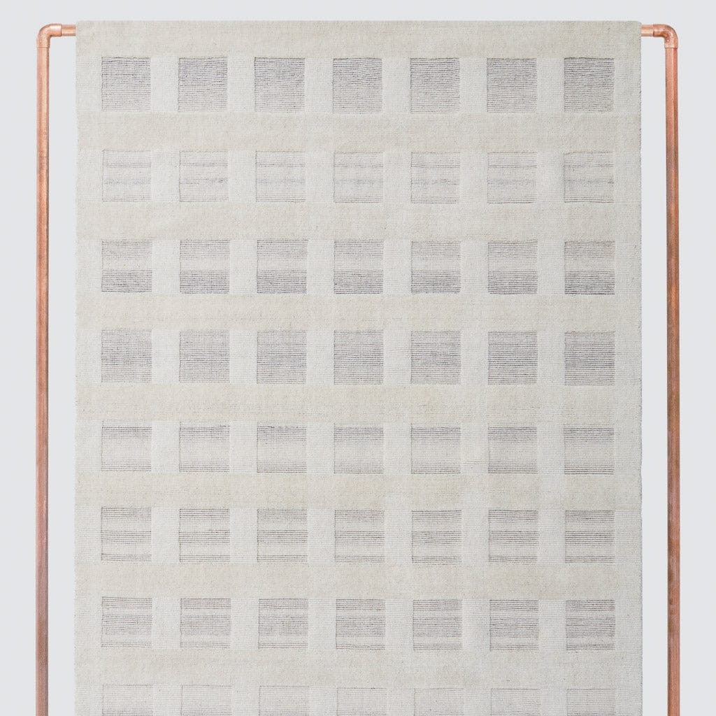 Gamini Handwoven Area Rug - Soft Bohemian Style Rug for Living Room, Bedroom & Home Decor - Perfect for Cozy Spaces & Modern Interiors