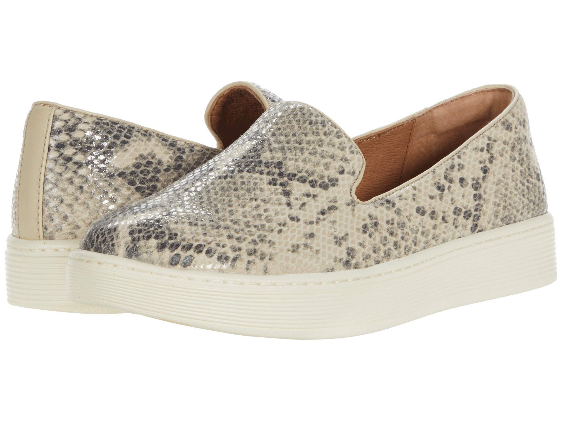 Sofft Women's Somers Slip-On Comfortable Loafers - Casual Walking Shoes for Work, Travel & Everyday Wear