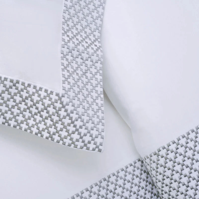 Glenmont Cotton Solid Geometric Border Duvet Cover Set - Queen Size Bedding with Modern Design for Cozy Bedroom Decor