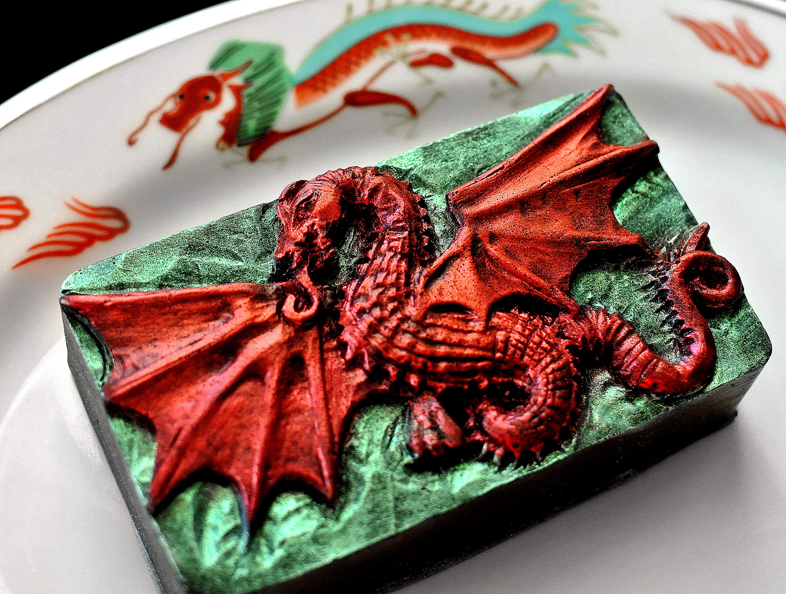 Premium Dragon Silicone Mold - DIY Soap Making, Candle Crafting & Resin Art Supplies - Perfect for Handmade Gifts, Bath Bombs & Home Decor Projects