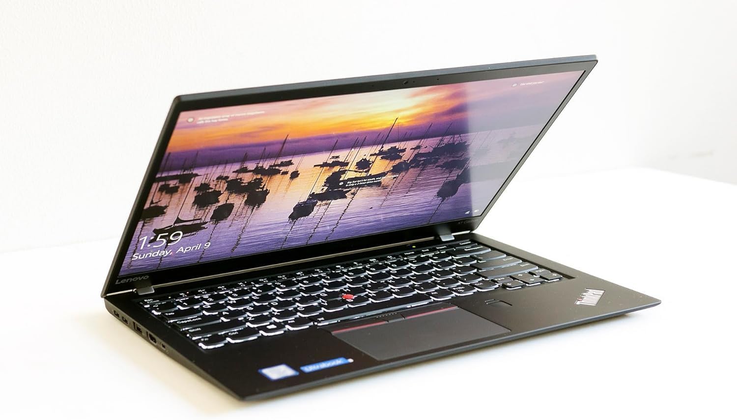 Lenovo ThinkPad X1 Carbon 5th Gen 14