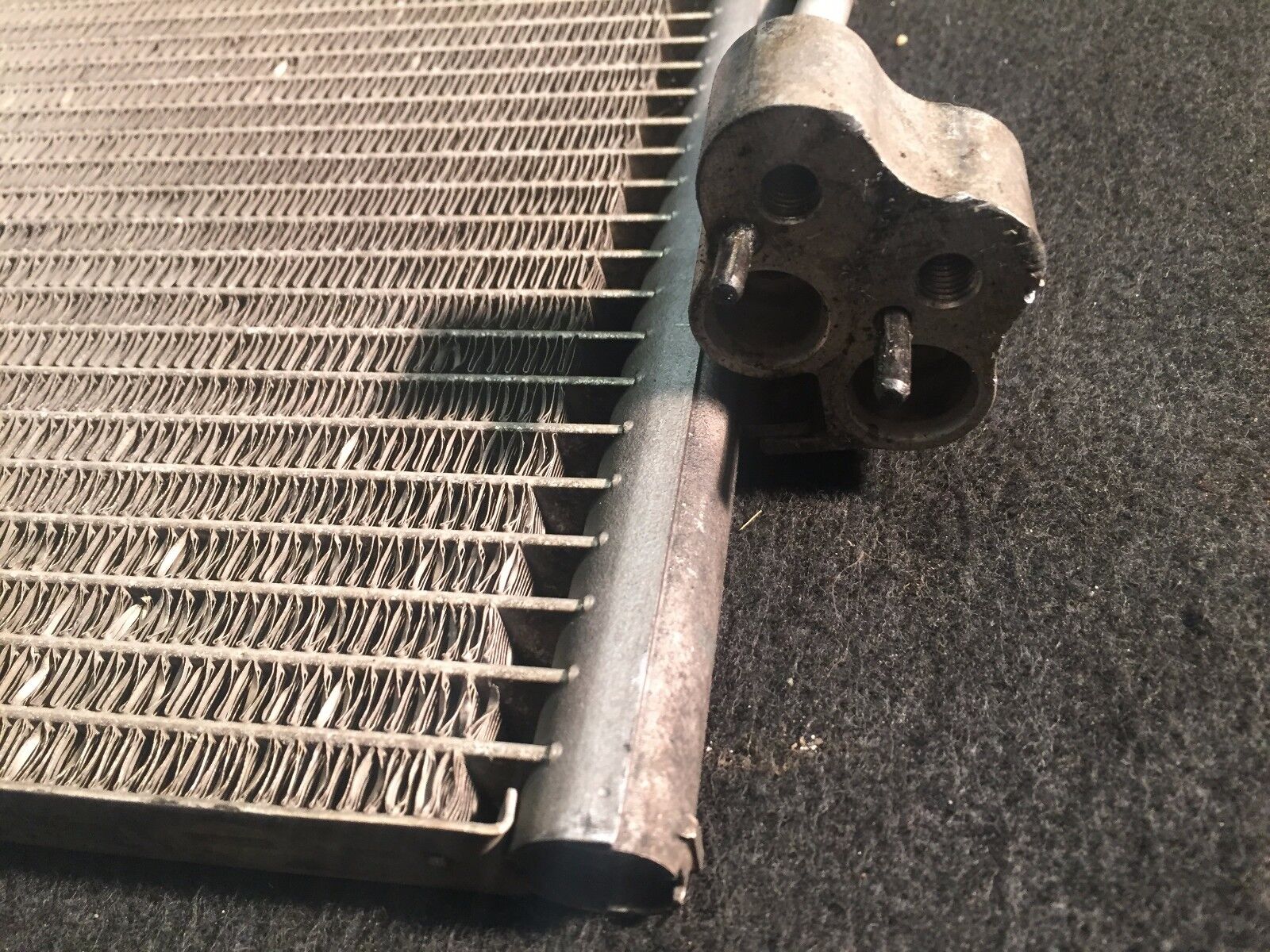 2002-2005 BMW 745i E65 AC A/C Radiator Condenser OEM 8379885 - Perfect for Cooling System Repair & Summer Driving Comfort