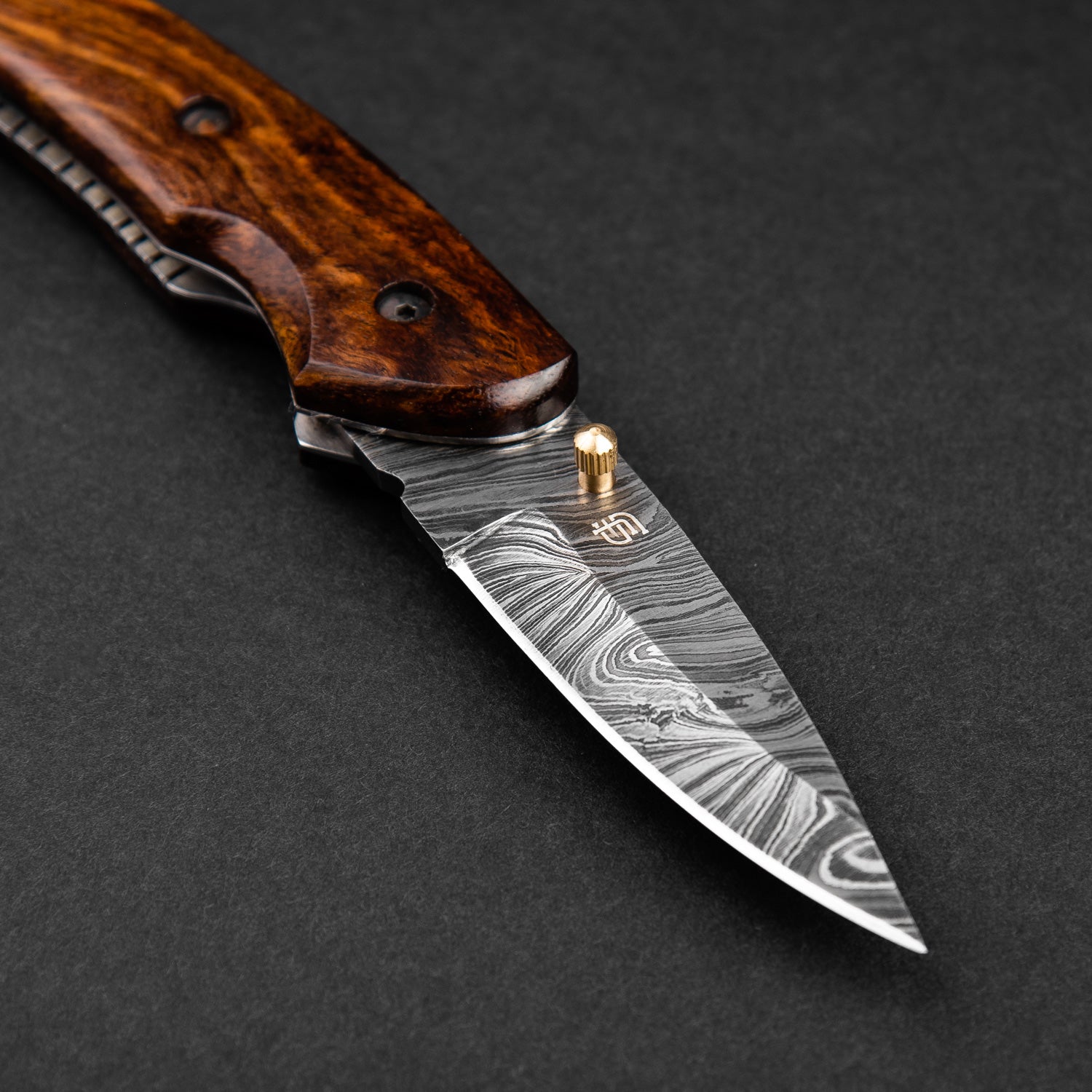 Premium Damascus Steel Liner Lock Folding Pocket Knife - Londoner Collection - Perfect for Camping, Hiking & Everyday Carry (EDC)