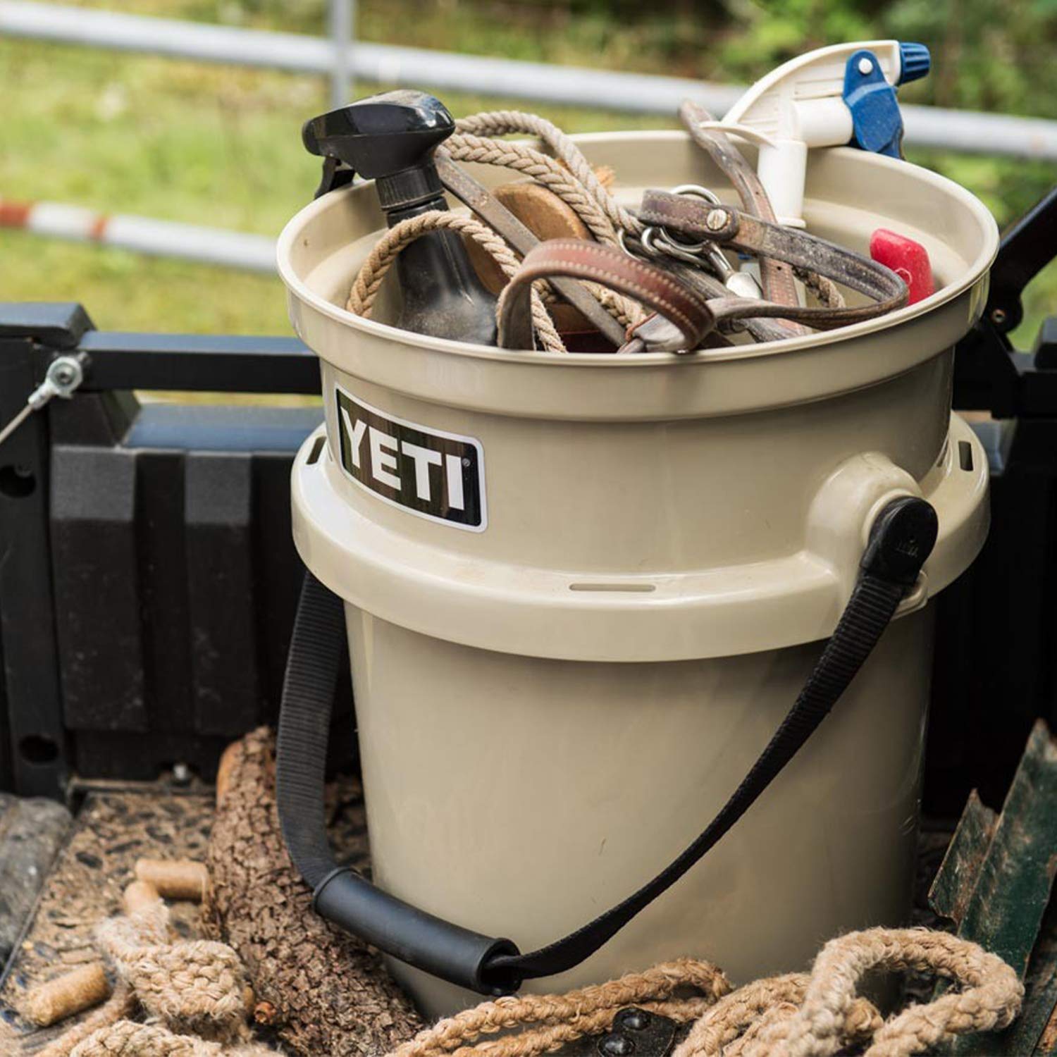 YETI Loadout 5-Gallon Heavy-Duty Bucket - Durable Impact-Resistant Fishing & Utility Pail for Outdoor Adventures, Camping, Hunting & Worksite Use
