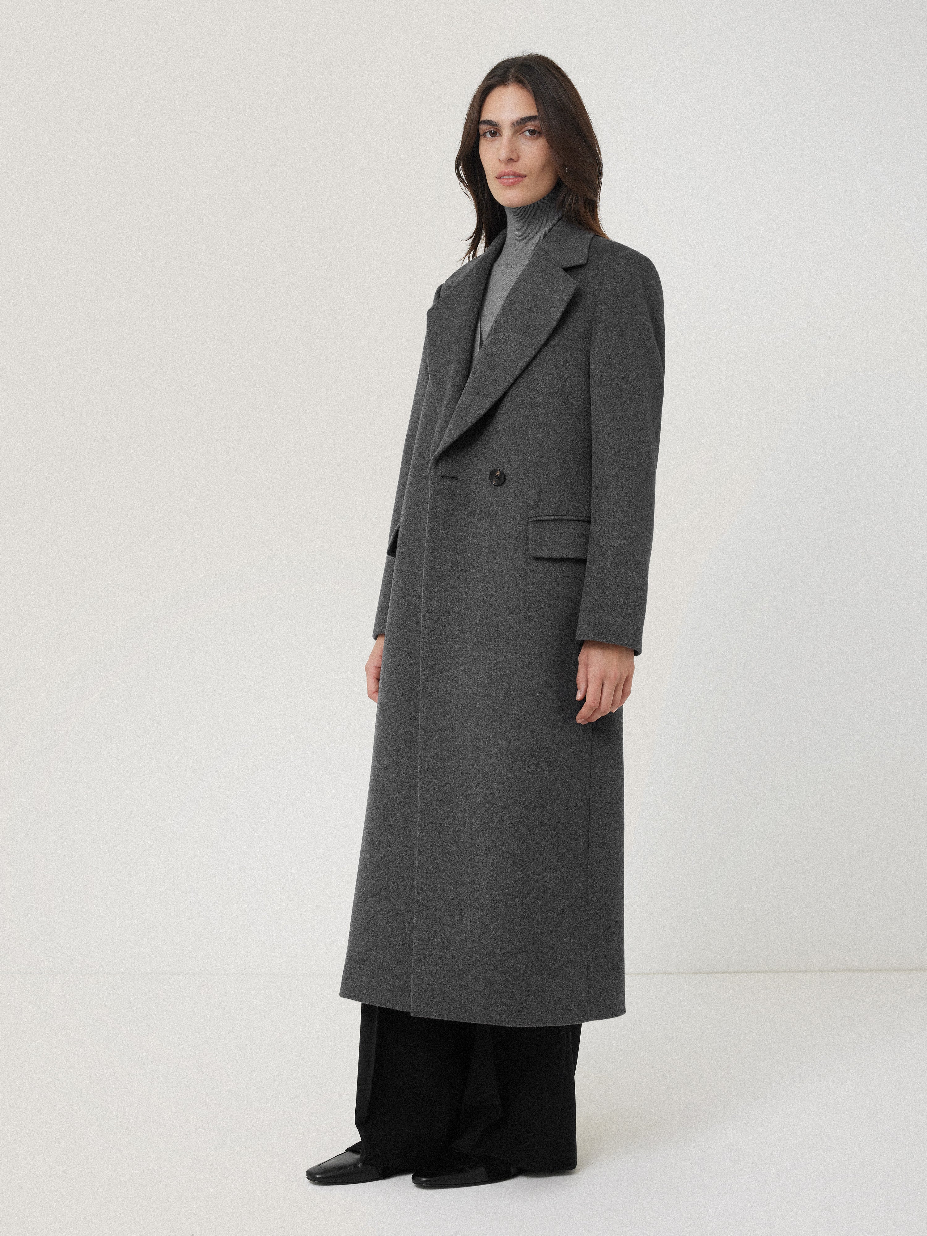 Premium Wool Maxi City Coat for Women - Warm & Stylish Winter Long Coat in Charcoal Gray - Perfect for Urban Commuting & Outdoor Activities