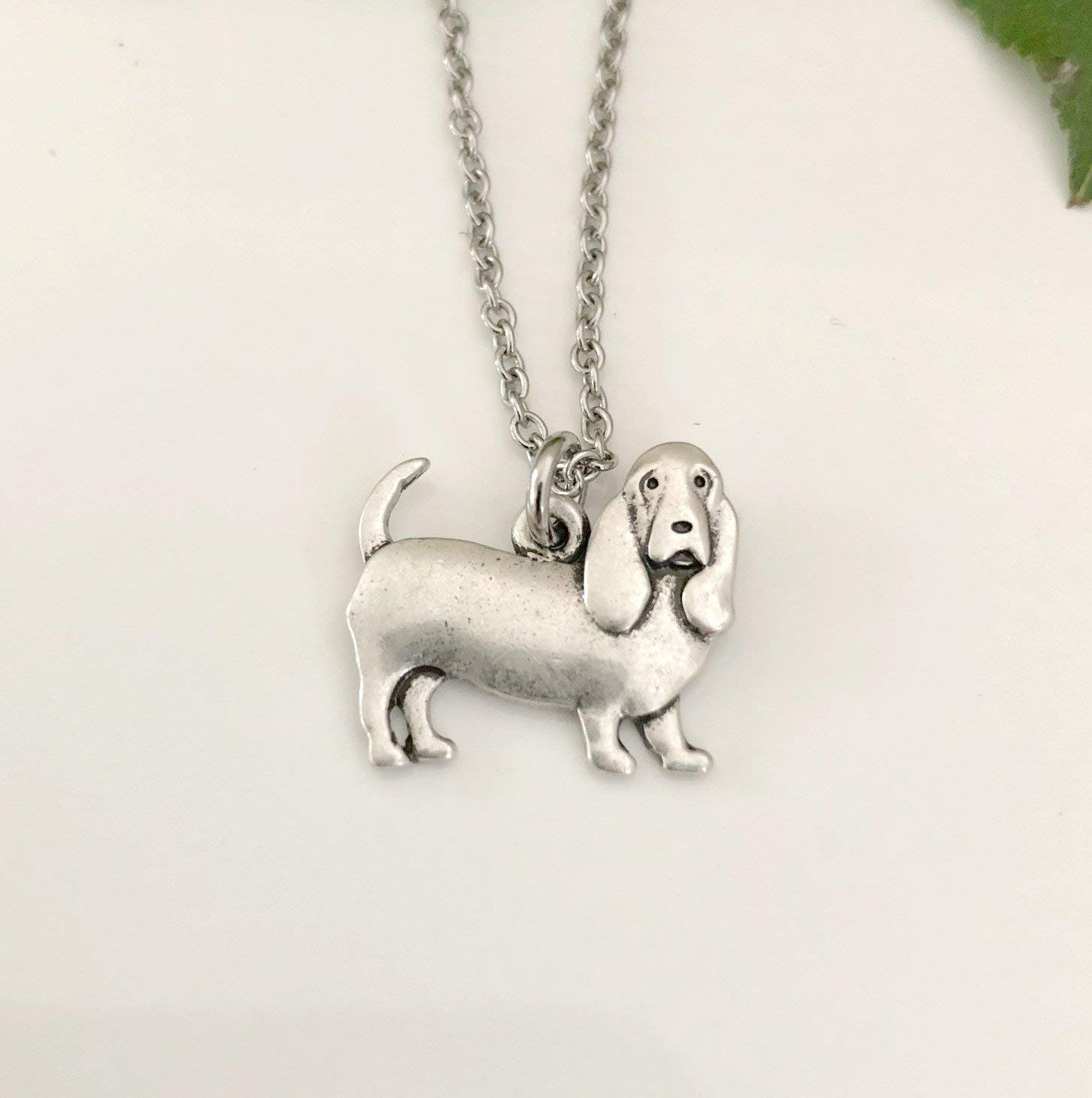 Basset Hound Dog Pendant Necklace - 18K Gold Plated Stainless Steel Chain - Dog Breed Jewelry Gift for Dog Lovers - Perfect for Dog Moms, Birthday, Anniversary & Everyday Wear
