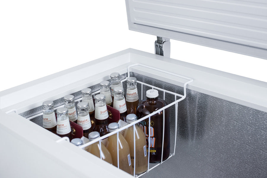 EQTemp 8 Cu.Ft. Energy Efficient Chest Freezer - EQFR71 Compact Deep Freezer for Home, Garage, or Basement - Perfect for Frozen Food Storage, Meal Prep & Bulk Buying