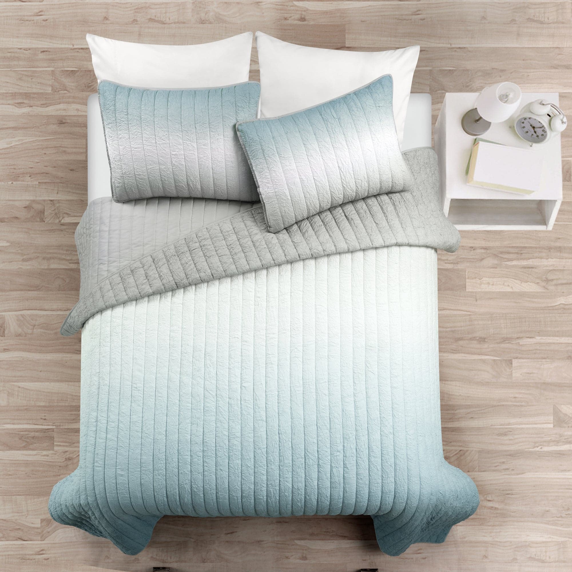 Crinkle Ombre Oversized Quilt 3-Piece Set - Soft Textured Bedding for Master Bedroom, Guest Room & Cozy Home Decor