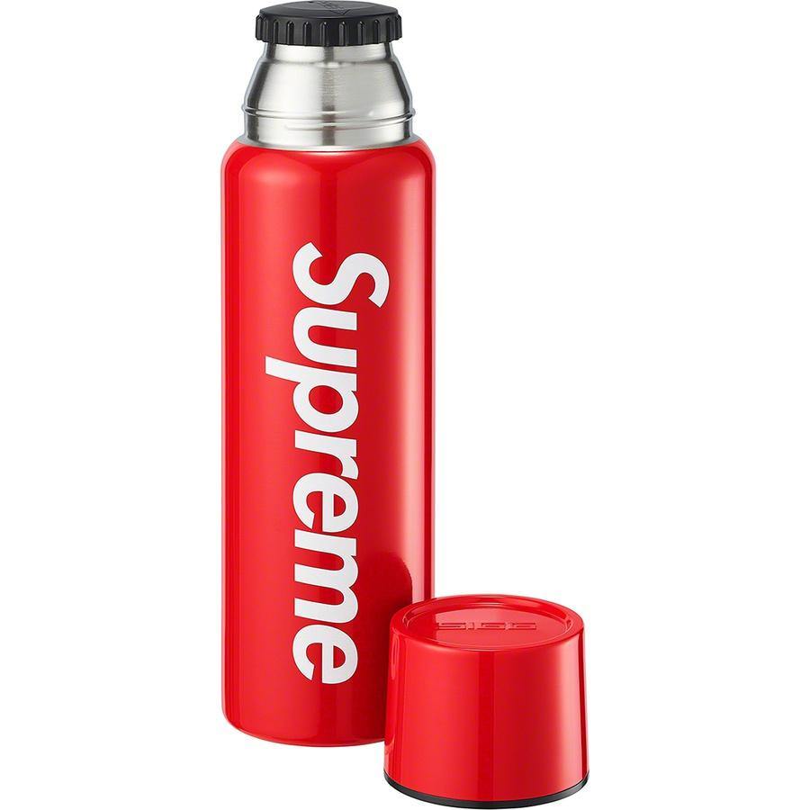 SUPREME 20FW SIGG Vacuum Insulated Stainless Steel Water Bottle 0.75L (25oz) - Keeps Drinks Hot/Cold for Hours - Perfect for Gym, Hiking, Travel & Everyday Use