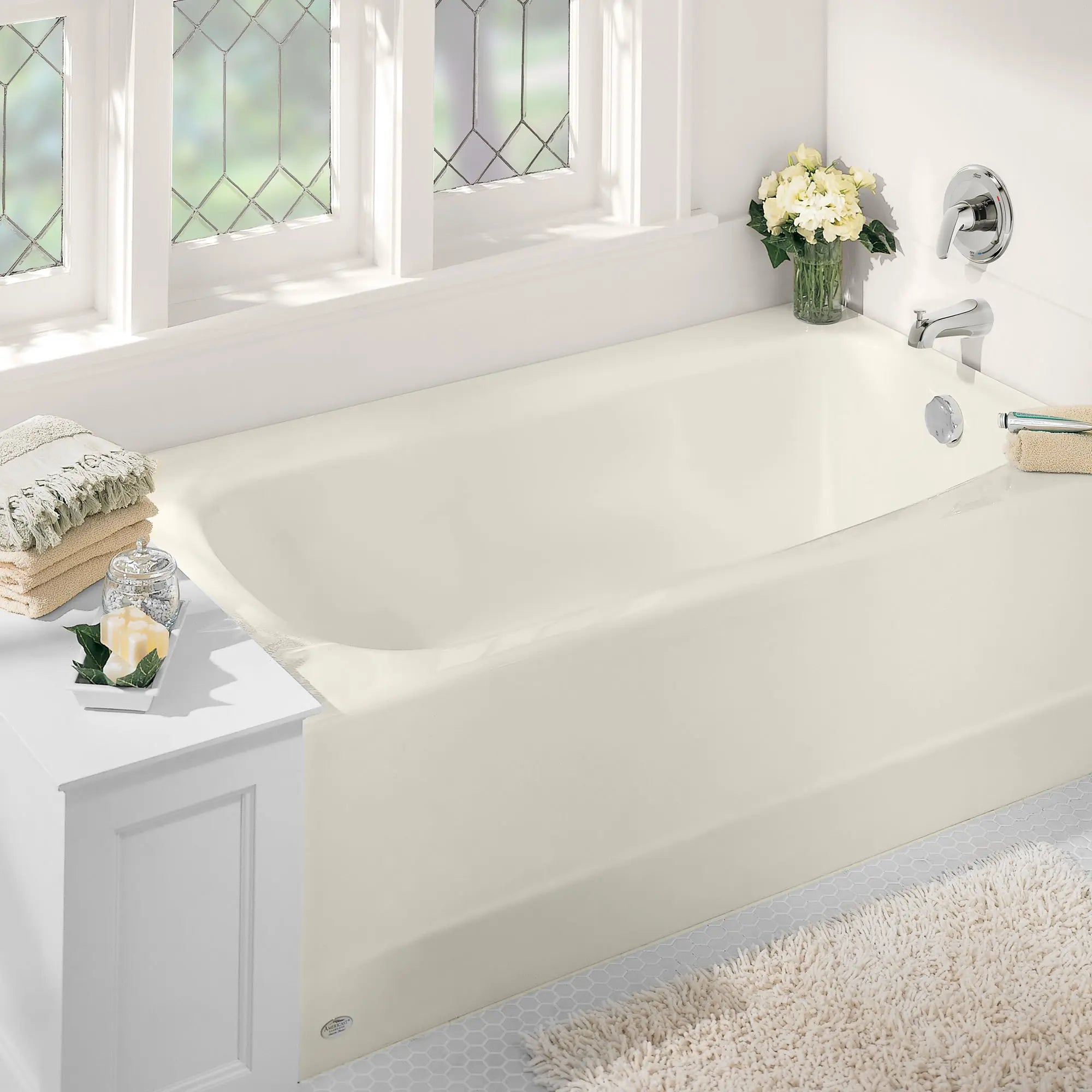 Cambridge Americast 60 x 32 Inch Right-Hand Drain Integral Apron Bathtub - Durable Porcelain Enamel Finish for Modern Bathroom Renovations