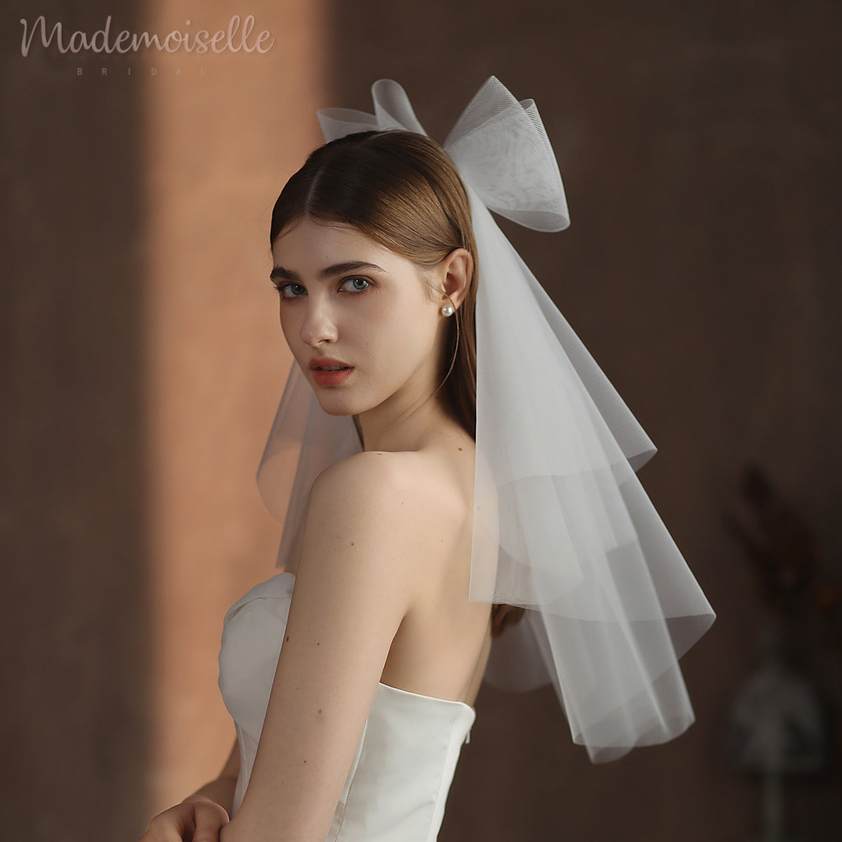 Emily Veil - Elegant Bridal & Wedding Veil for Bride | Perfect for Weddings, Prom & Special Occasions
