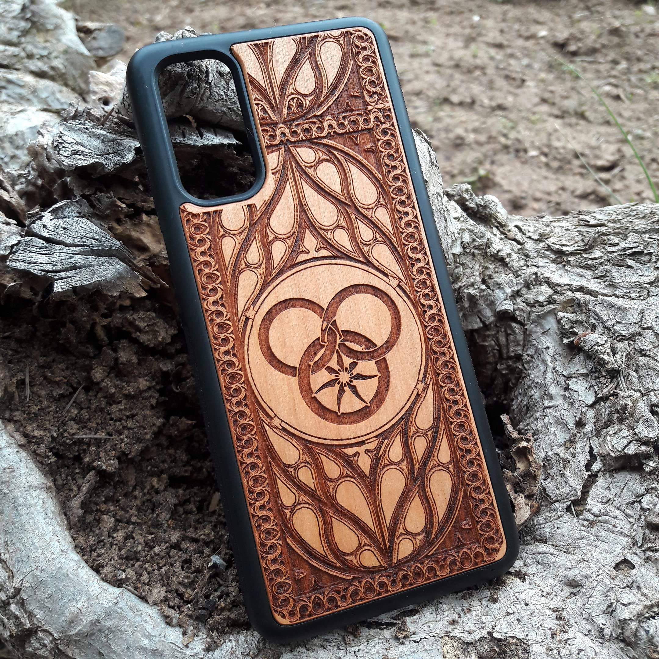 Laser Engraved Wood Phone Case for iPhone 16/15/14/13/12/11 Pro Max/Mini & Galaxy S25/S24/S23/S22/S21/S20 Ultra Plus - Eco-Friendly Slim Durable Wooden Cover - Perfect for Nature Lovers & Outdoor Enthusiasts