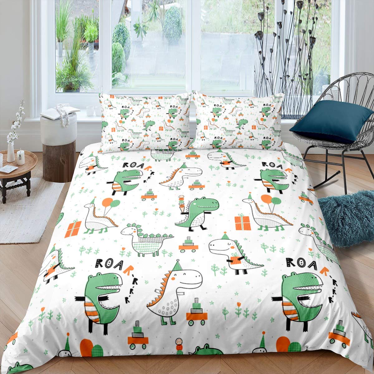 **Cute Cartoon Small Dinosaur Bedding Set for Kids - Twin Size Duvet Cover with Jungle Wildlife & Botanical Pattern - Perfect for Nursery, Boys' Room, and Themed Bedroom Decor**