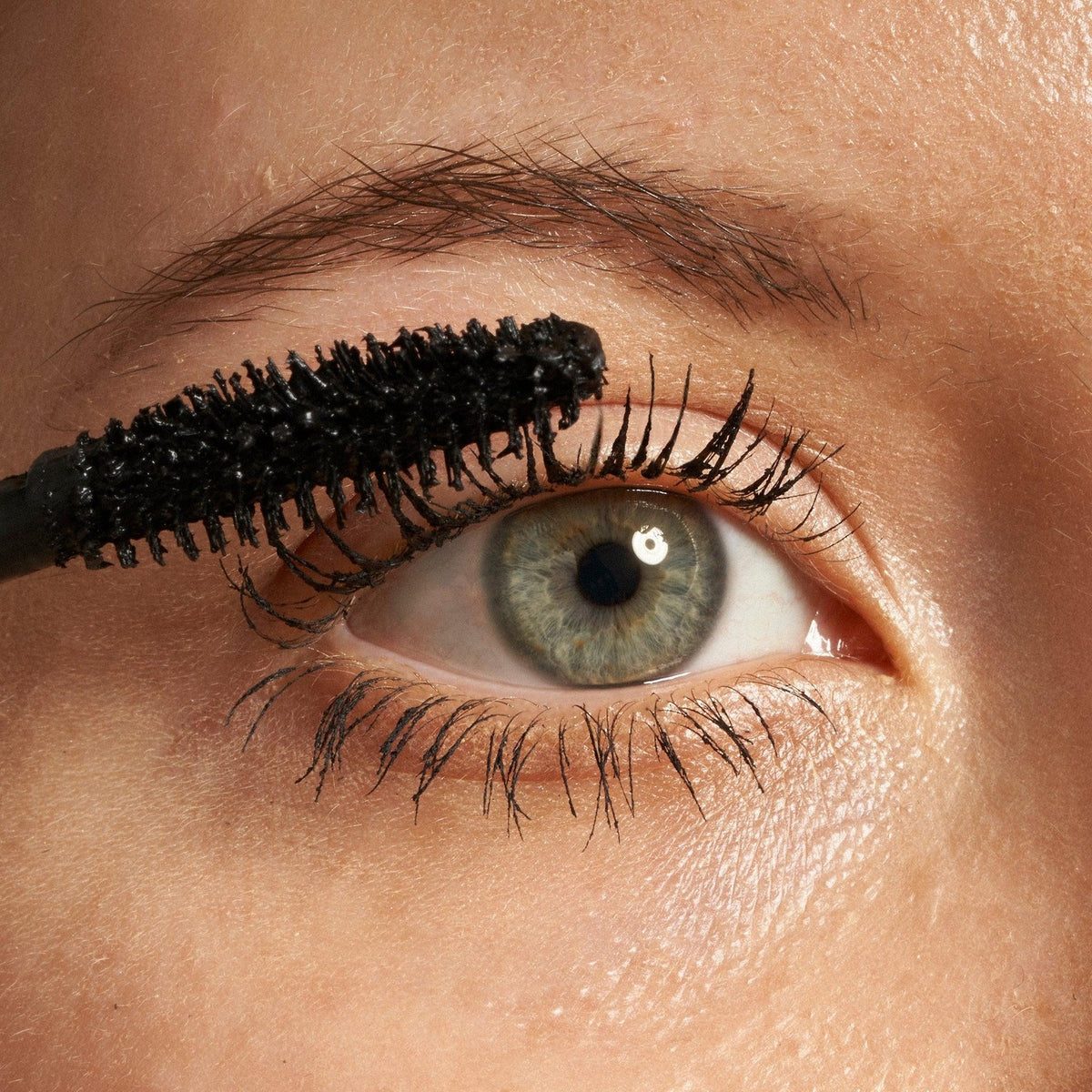 Im Possible Mascara - Volumizing & Lengthening Waterproof Mascara for Dramatic Lashes | Perfect for Day to Night Makeup Looks