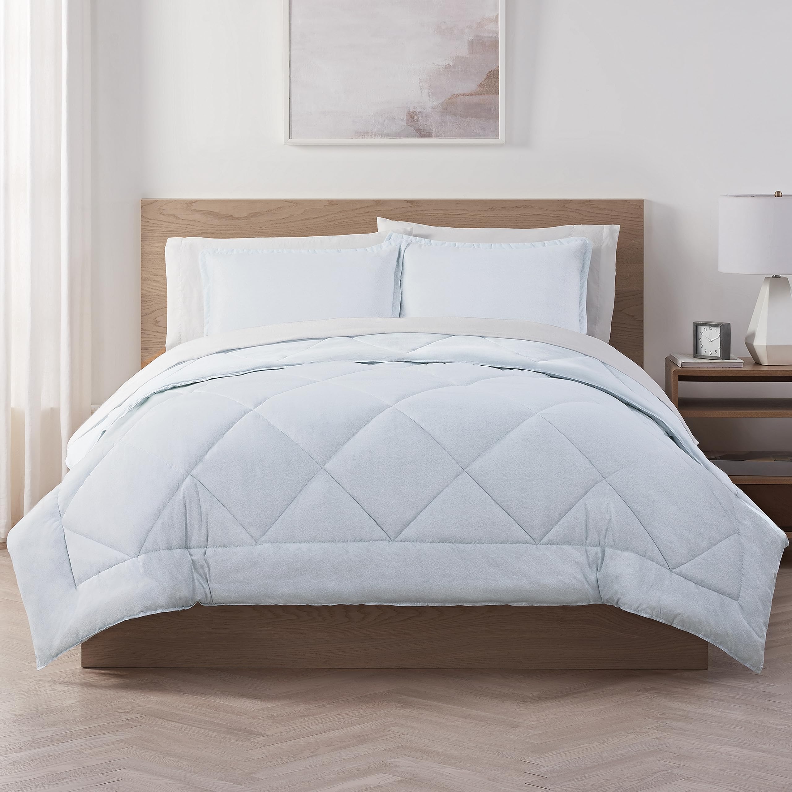 Serta Supersoft Cooling 5-Piece Reversible Comforter Set with Sheets & Pillowcases - All Season Twin/Twin XL Bedding in Illusion Blue | Breathable Comfort for Hot Sleepers & Cozy Nights