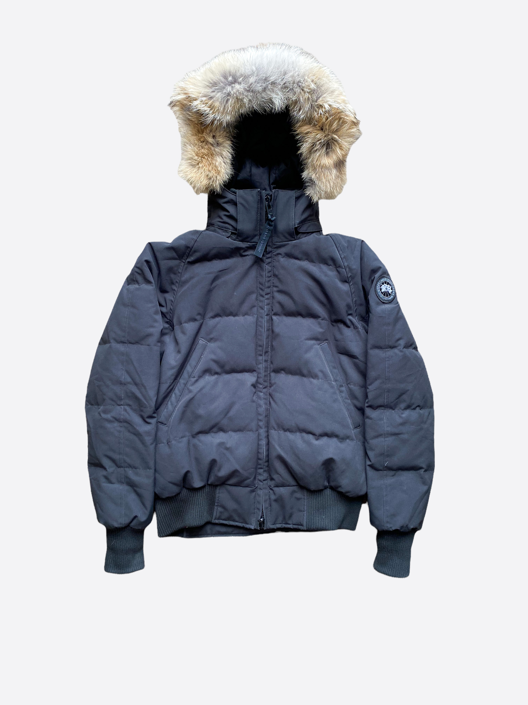 Canada Goose Black Savona Women's Winter Jacket - Waterproof Down Parka for Cold Weather - Perfect for Outdoor Activities & City Fashion