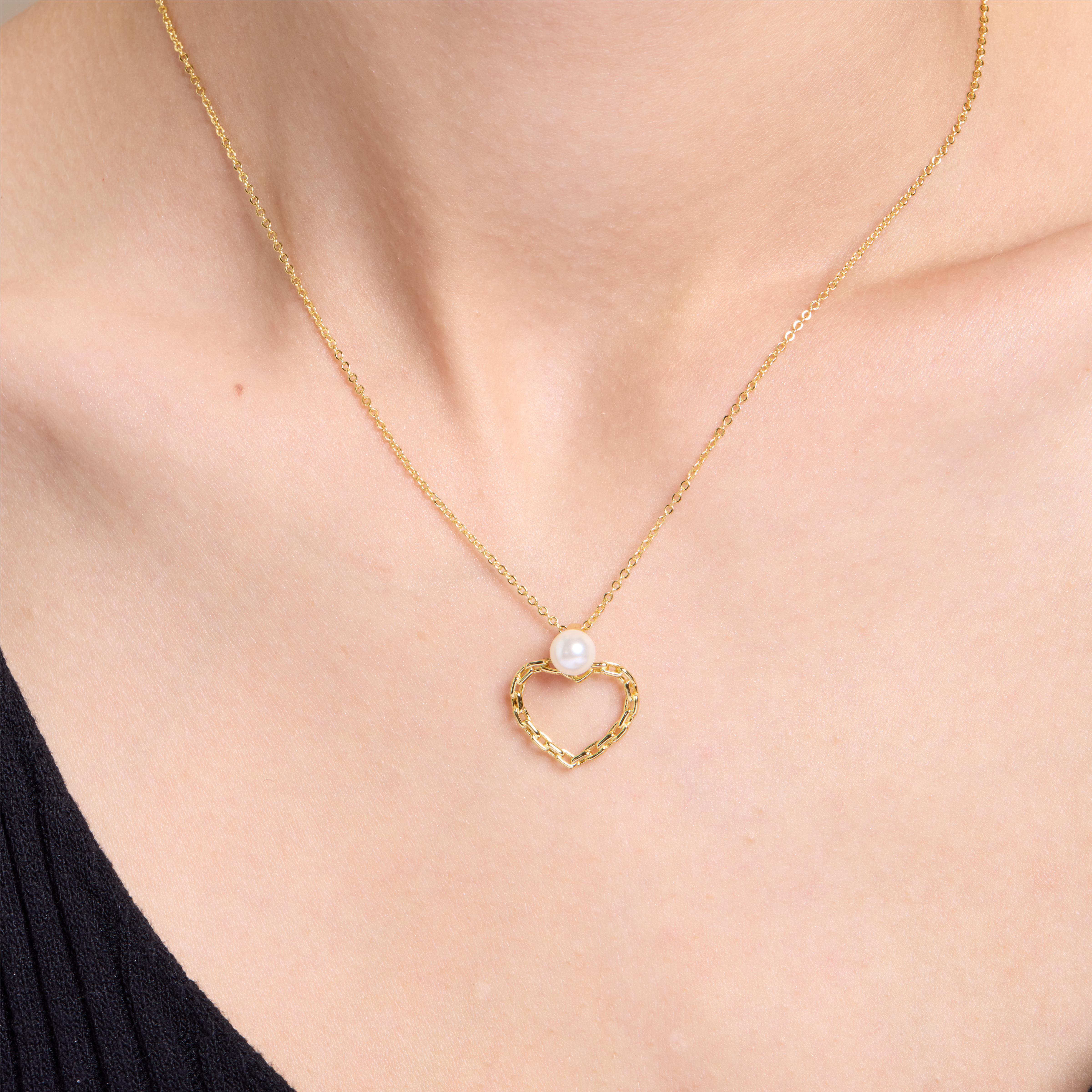 Romantic Heart Pearl Pendant Necklace for Women - Elegant 18K Gold Plated Jewelry Gift for Valentine's Day, Anniversary & Special Occasions