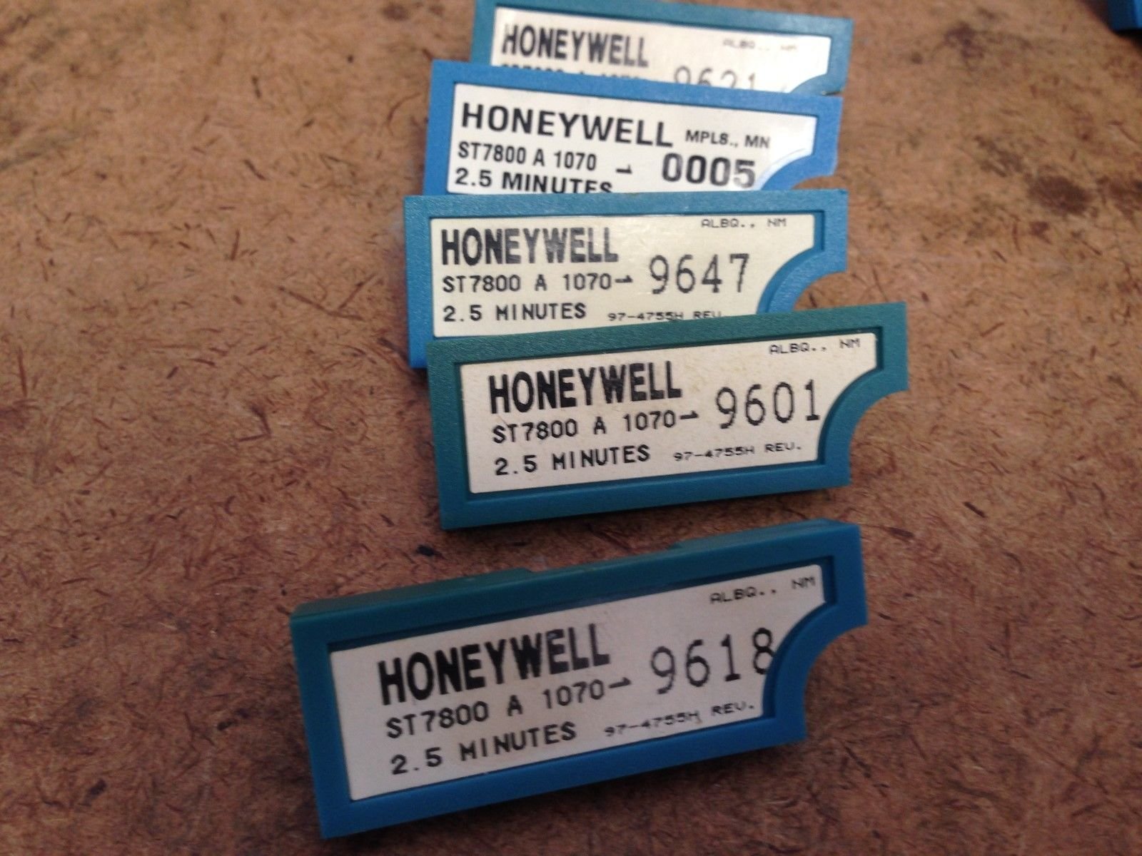 Honeywell ST7800 Plug-In Purge Timer - Digital Countdown Timer for HVAC Systems | Perfect for Commercial & Industrial Ventilation Control