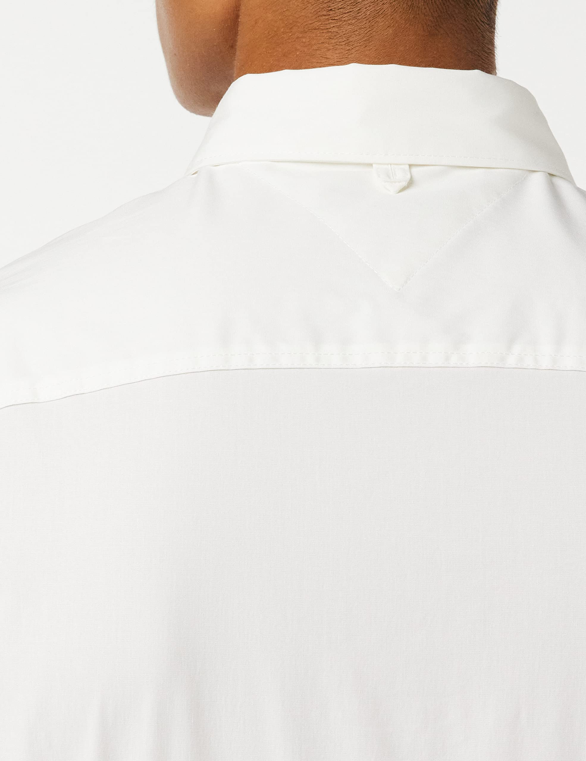 Tommy Hilfiger Men's Casual Button-Down Shirt in Classic Brown | Slim Fit Long Sleeve Dress Shirt for Business & Office Wear | Perfect for Work, Date Night & Formal Occasions