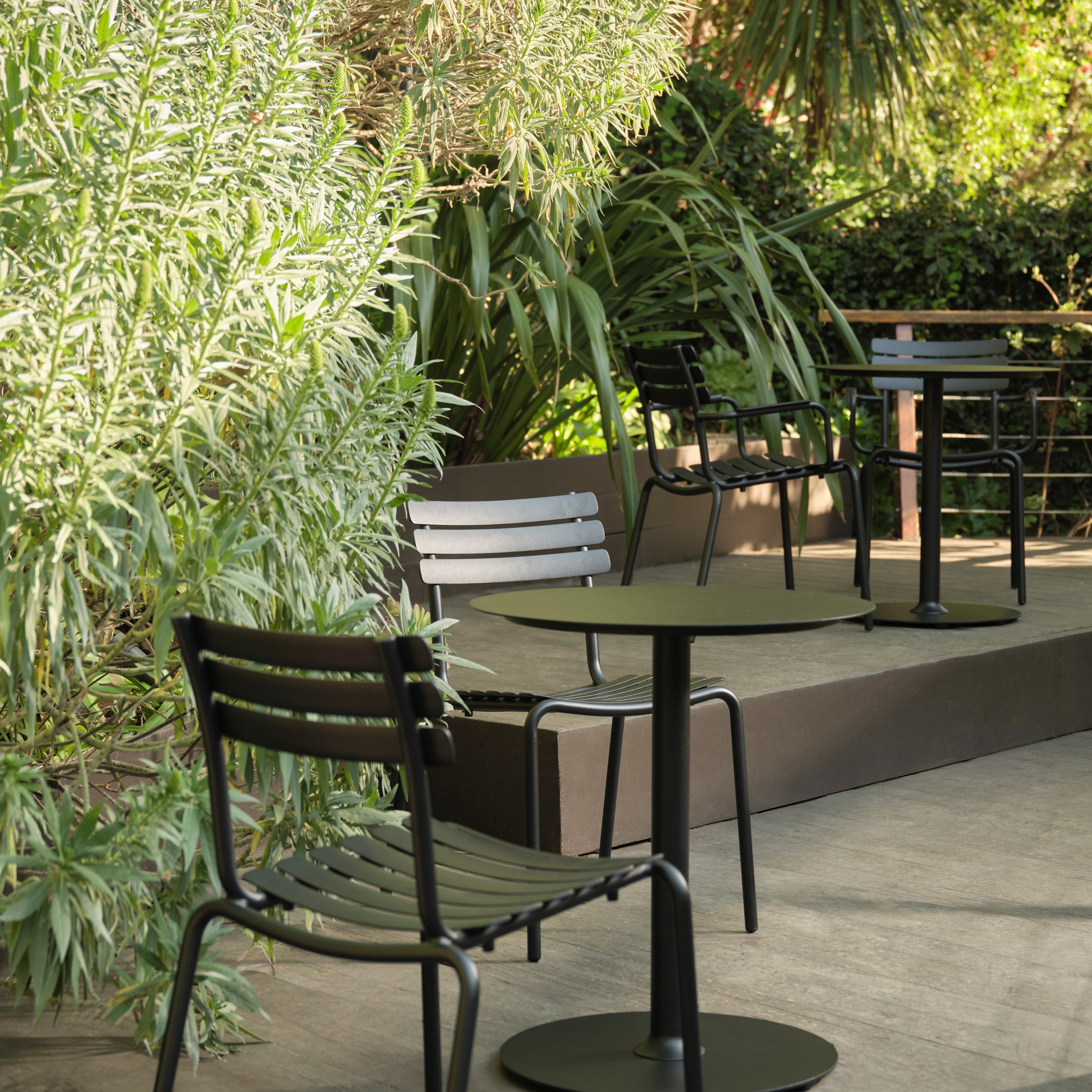 ALUA Outdoor Side Chair - Lightweight Folding Patio Chair for Garden, Pool, Beach & Camping - Portable & Durable for Outdoor Relaxation