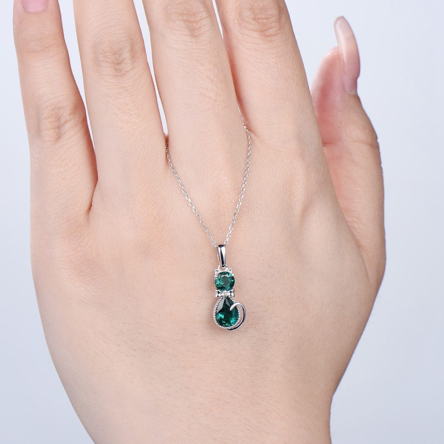 Emerald Cat Pendant Necklace - Sterling Silver & White Gold Bow Charm, Personalized Cat Paw Jewelry Gift for Women - Perfect for Anniversaries, Birthdays & Special Occasions